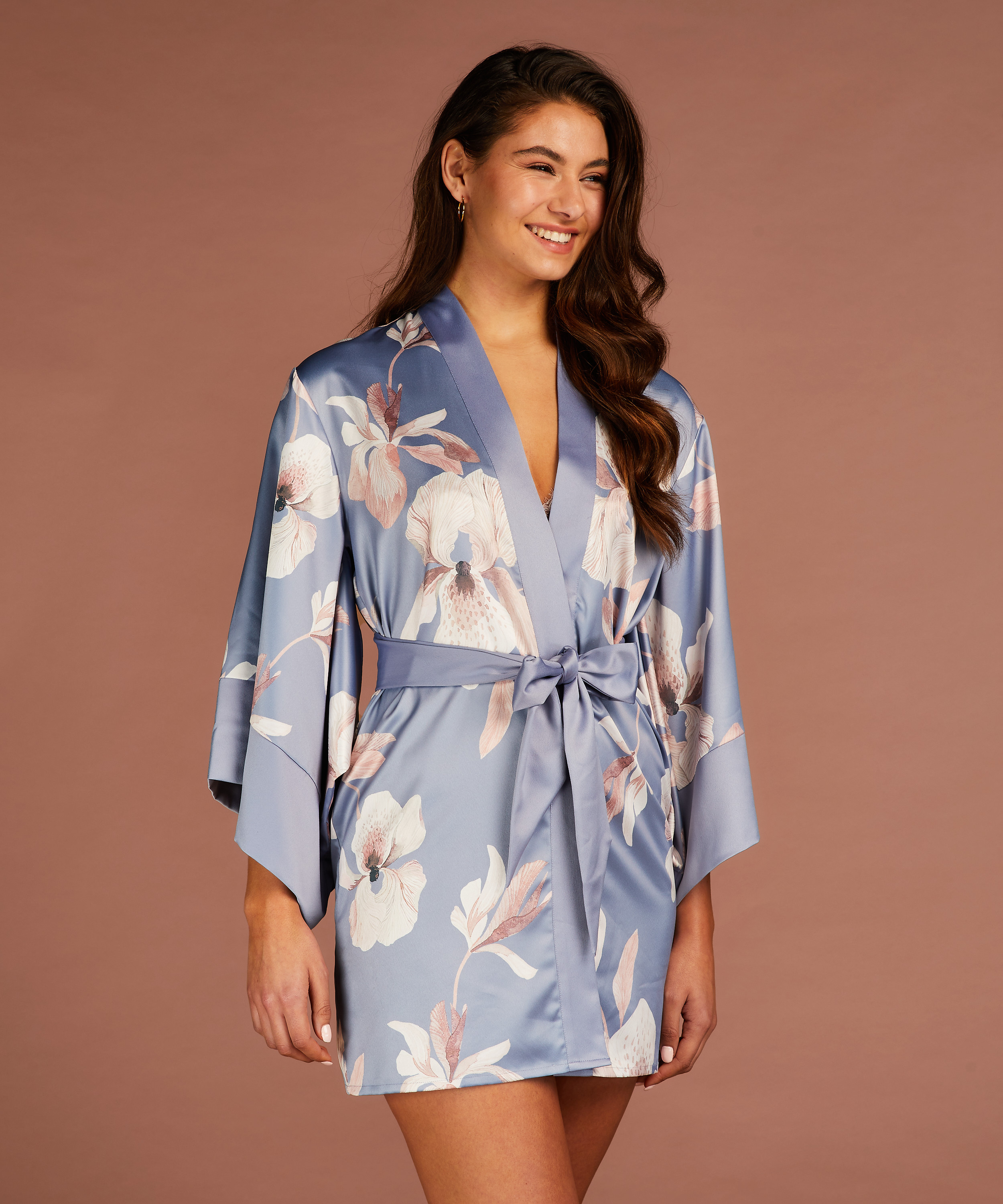 Kimono Isla für 57.99€ - NOIR Kollektion - Hunkemöller