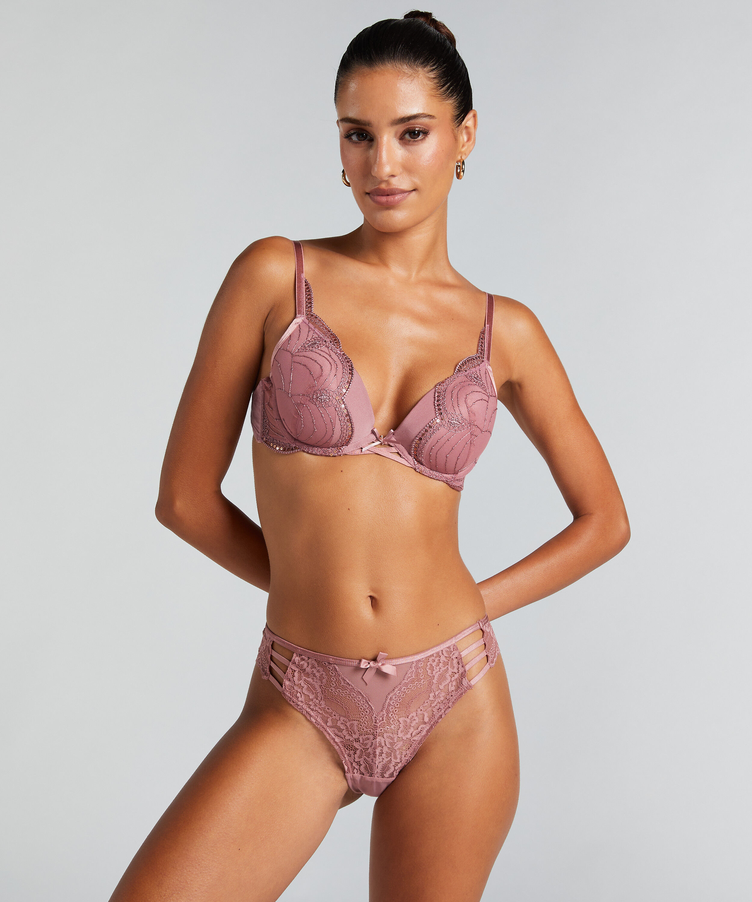 Brazilian Belle, Rose