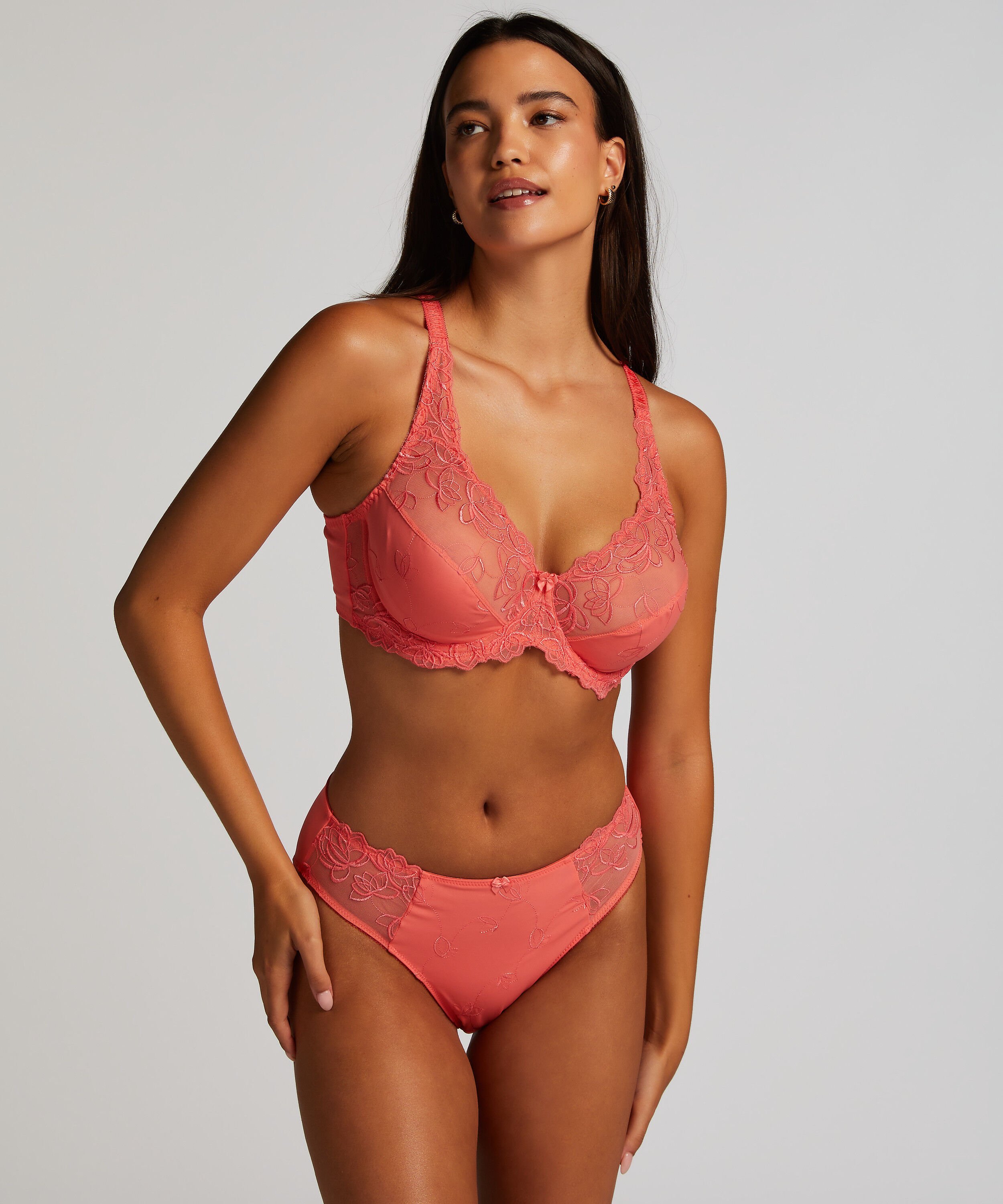Slip Diva, Rose