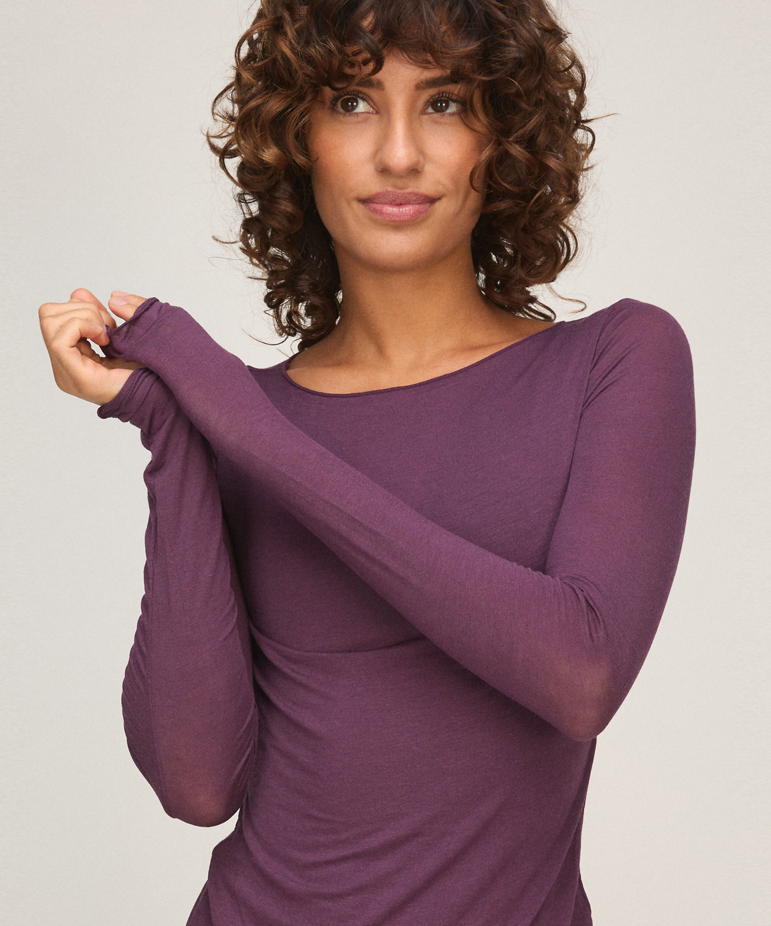 Super Soft Shirt aus Kaschmir-Mix mit U-Boot-Ausschnitt, Lila