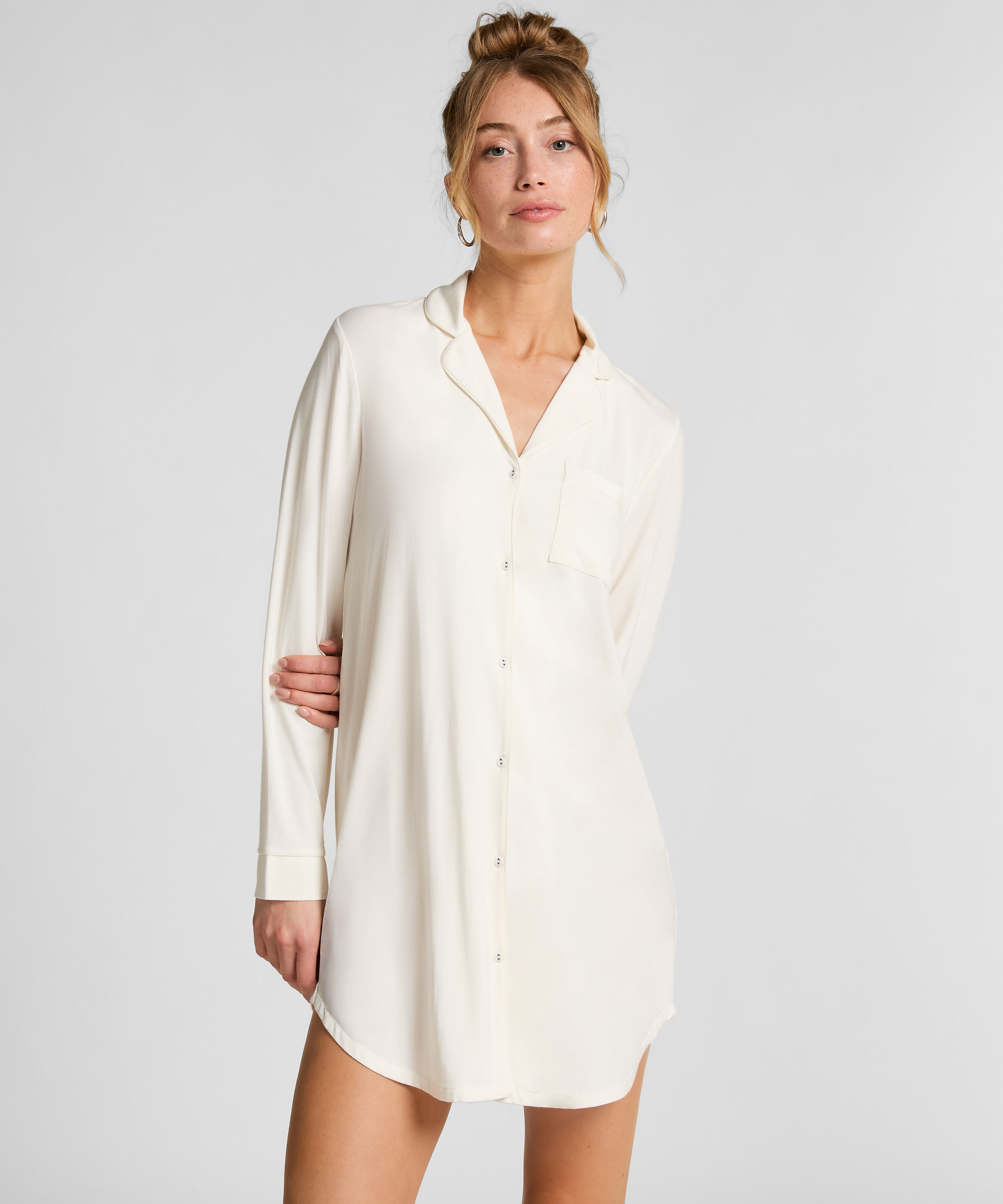 Langärmeliges Jersey-Hemdkleid Essential, Weiß Langärmeliges Jersey-Hemdkleid Essential, Weiß