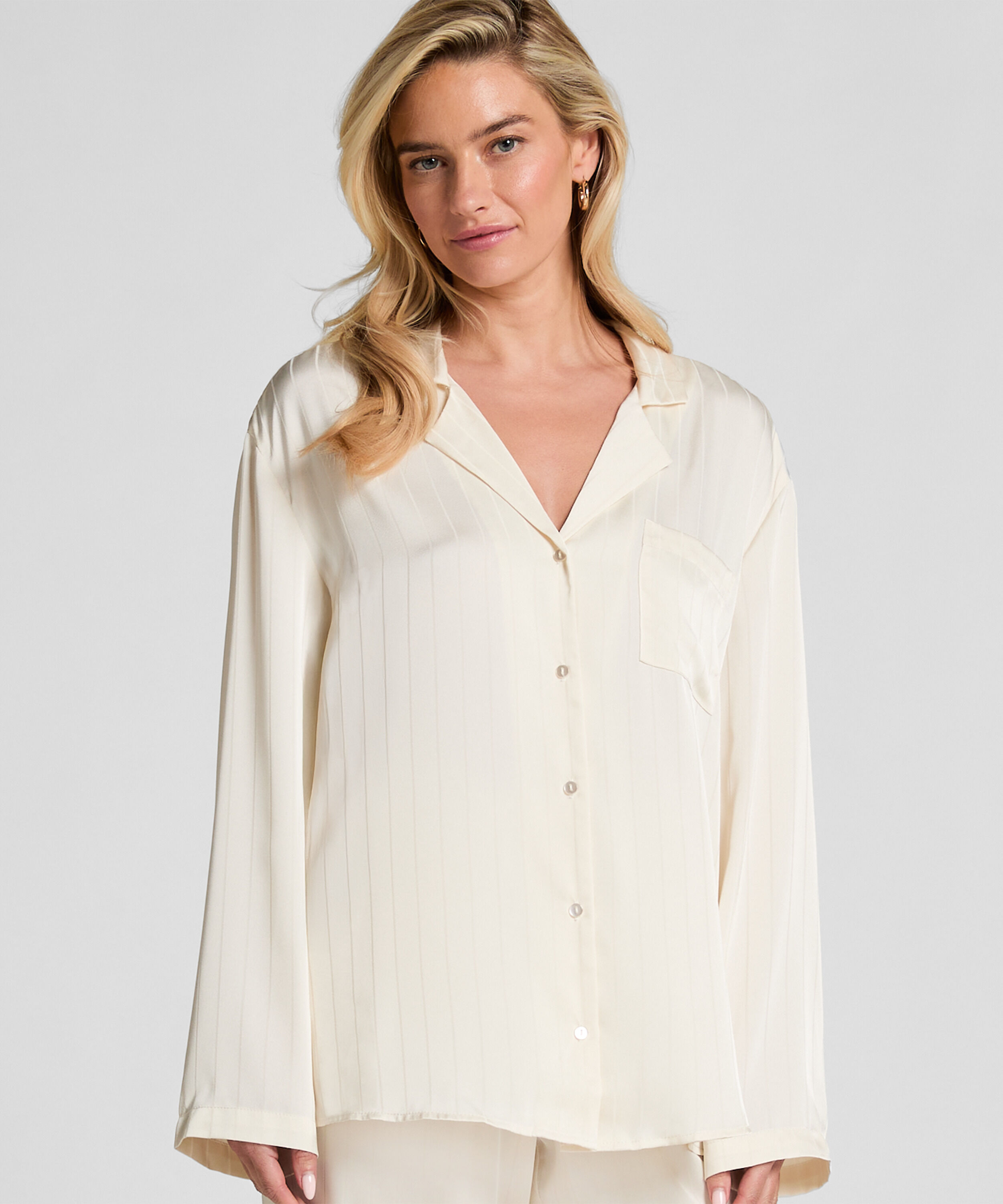 Satinjacke mit Nadelstreifen