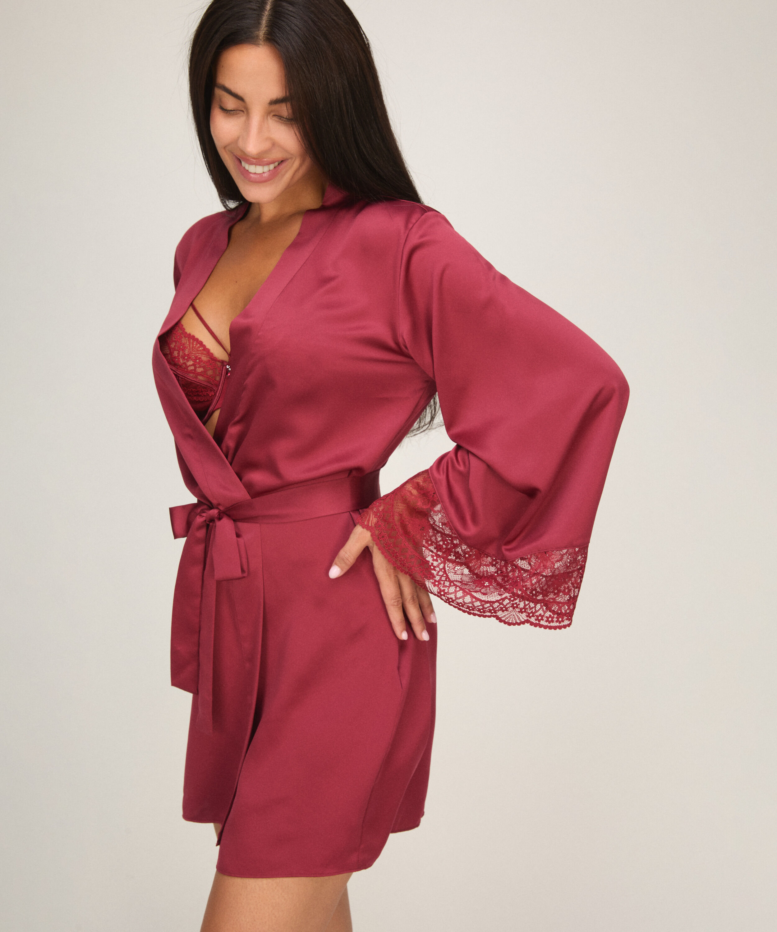 Kimono Tosca, Rot