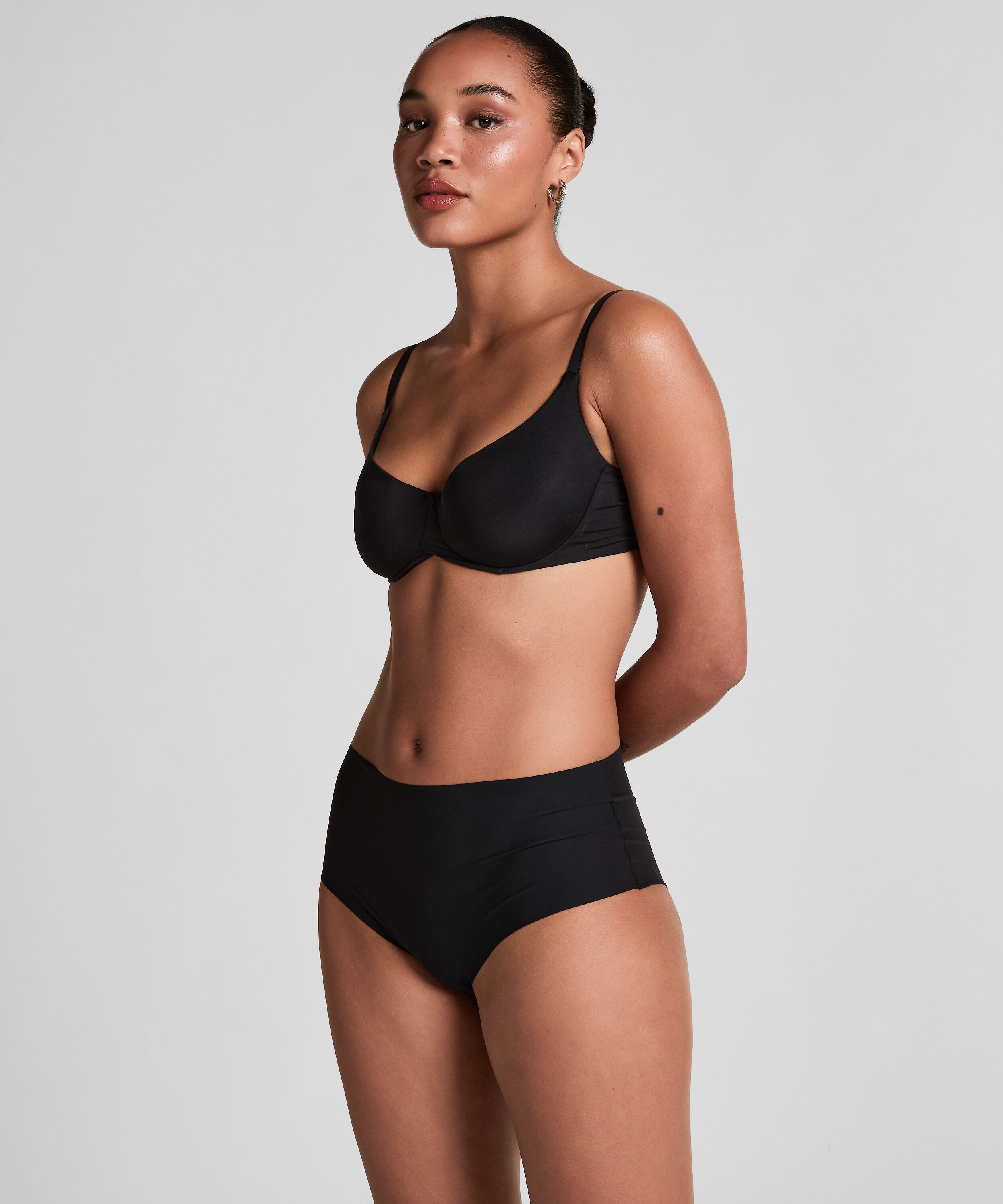 Invisible High-waist Brazilian, Schwarz