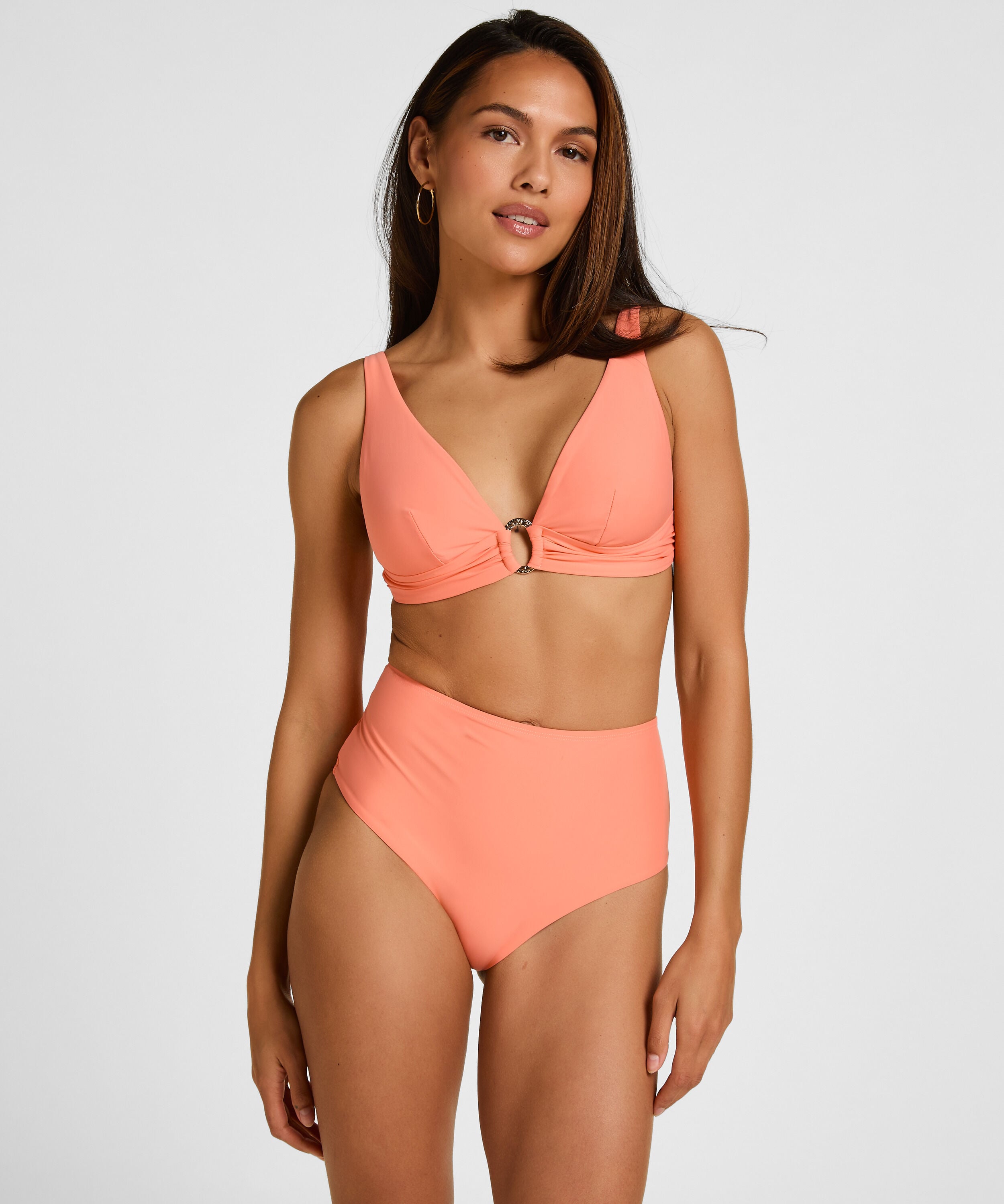 High-Waisted Formende Bikinihose Luxe