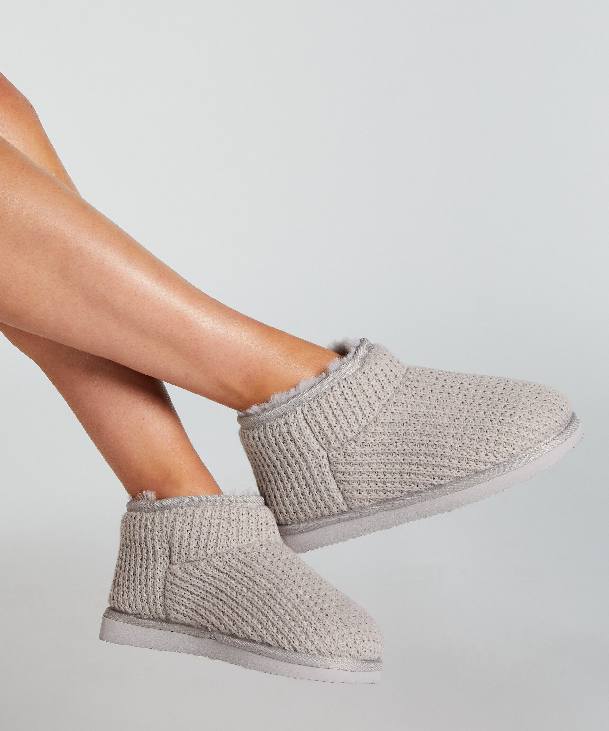 Hausschuhe Saar, Grau