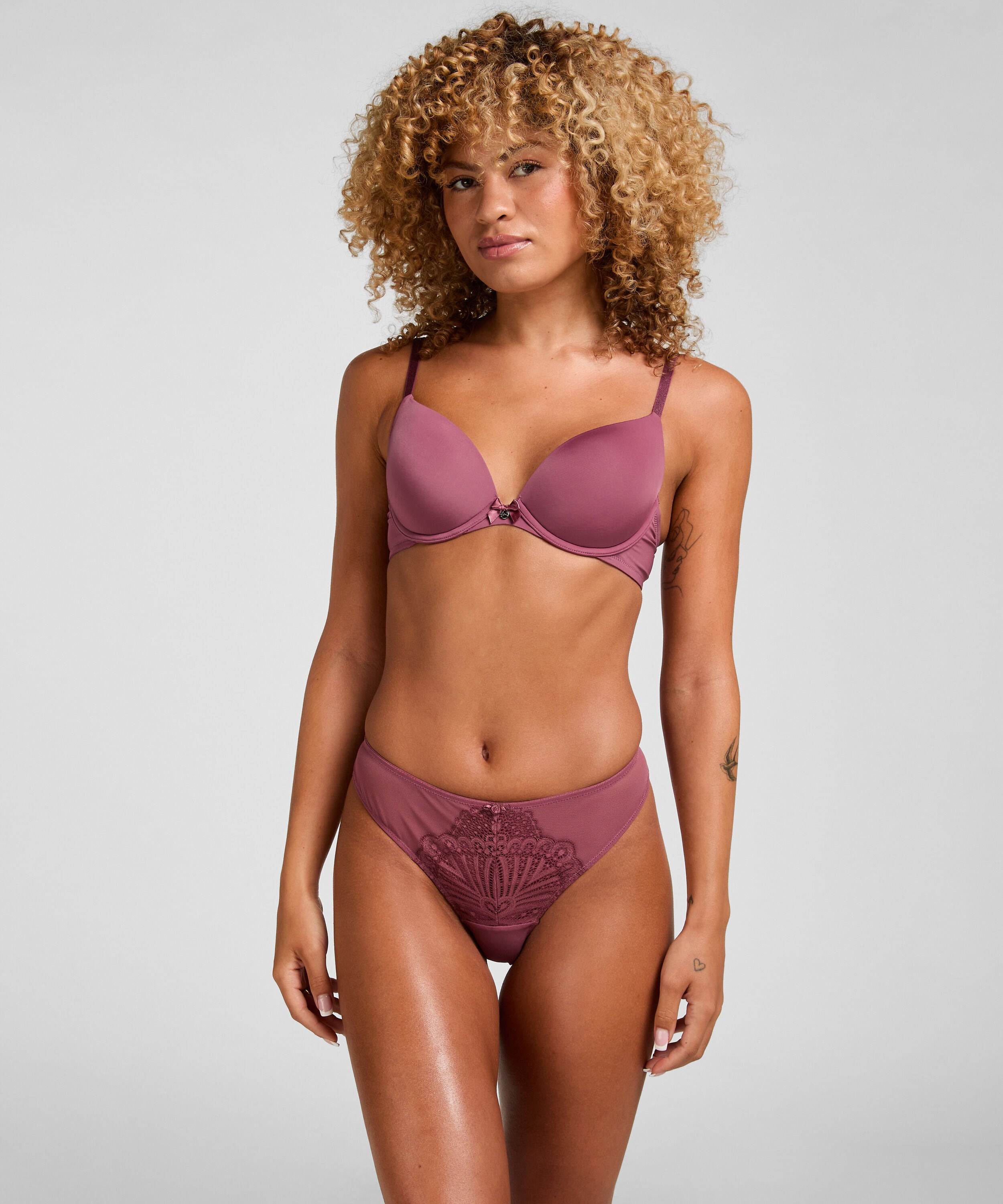Brazilian Selena, Lila Brazilian Selena, Lila