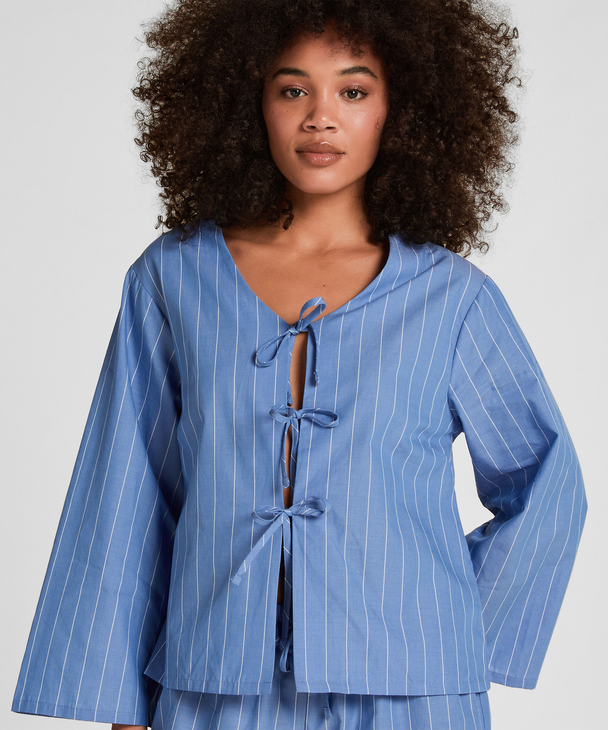 Gestreiftes Pyjama-Oberteil, Blau Gestreiftes Pyjama-Oberteil, Blau