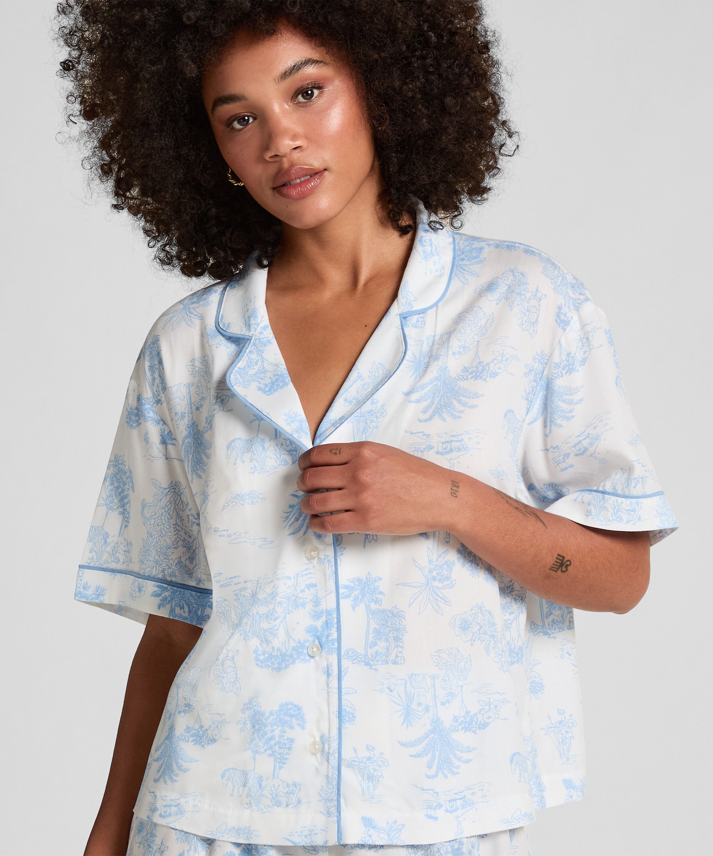 Kurzärmelige Jacke aus Webstoff, Blau