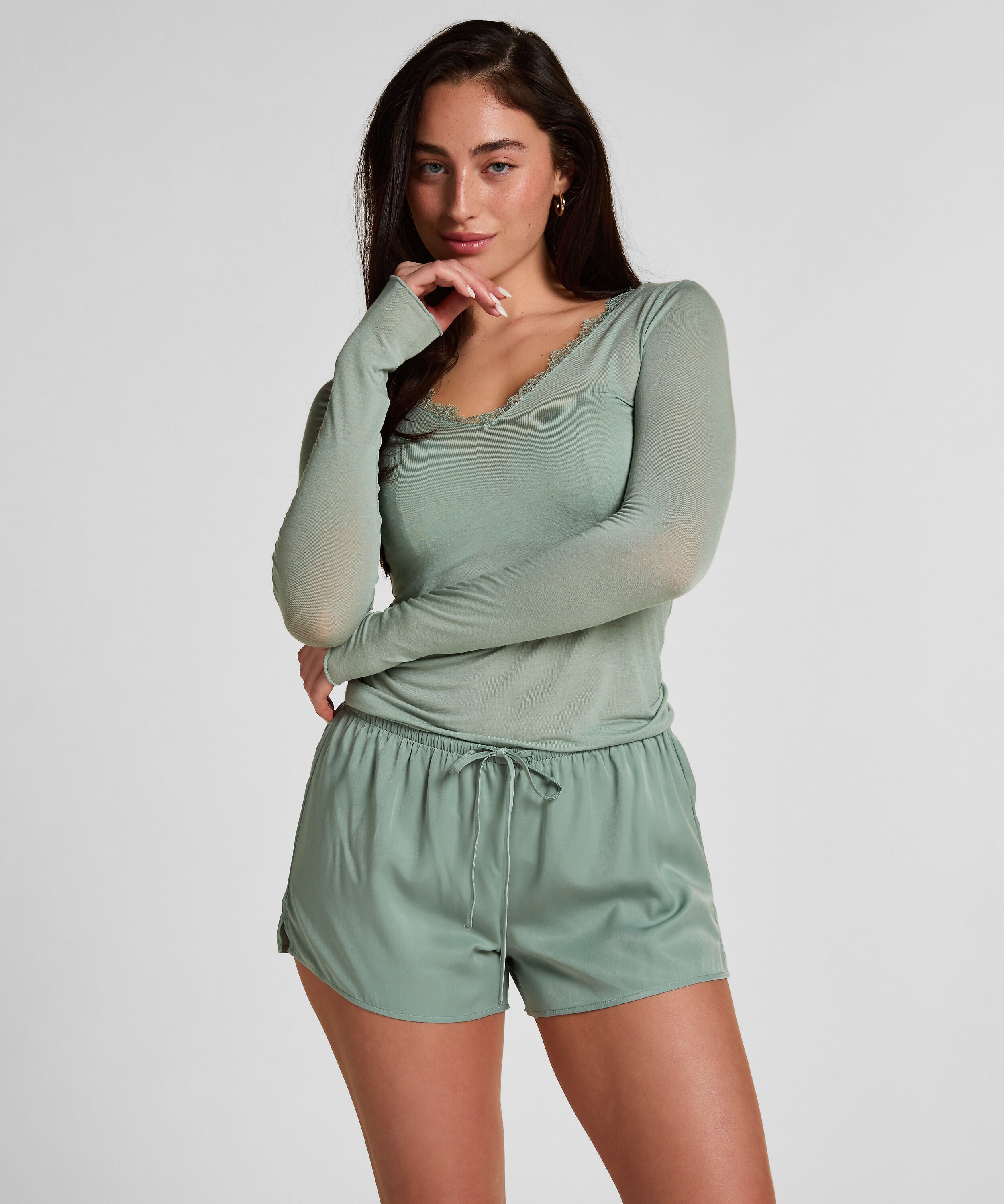 Satin Shorts Ayla, Grün Satin Shorts Ayla, Grün