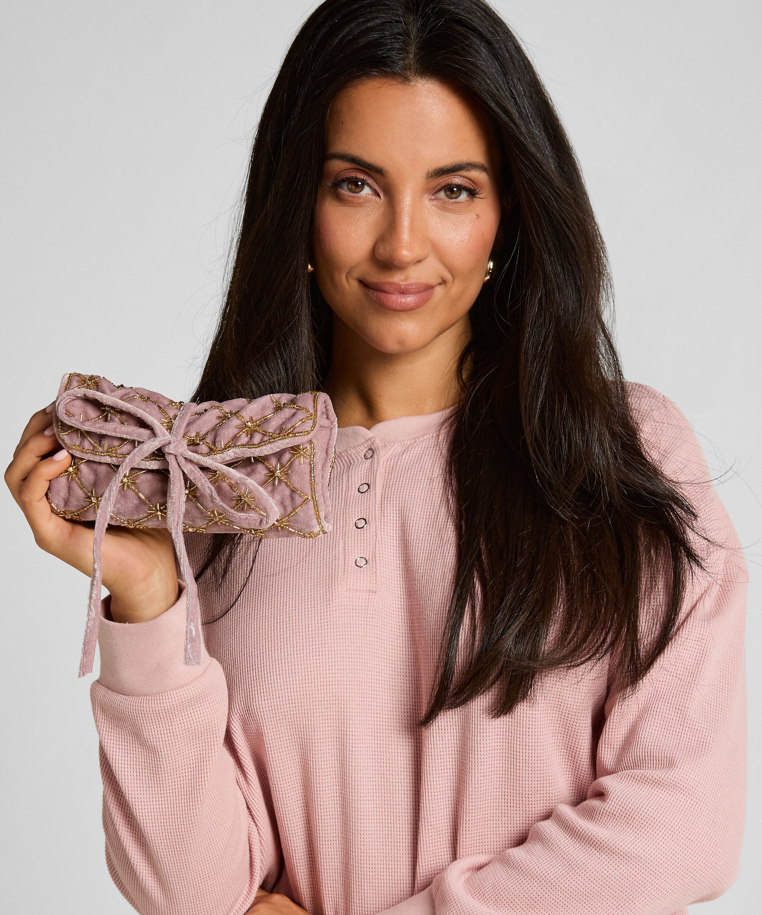 Perlenverziertes Schmuck-Wickeletui, Rose