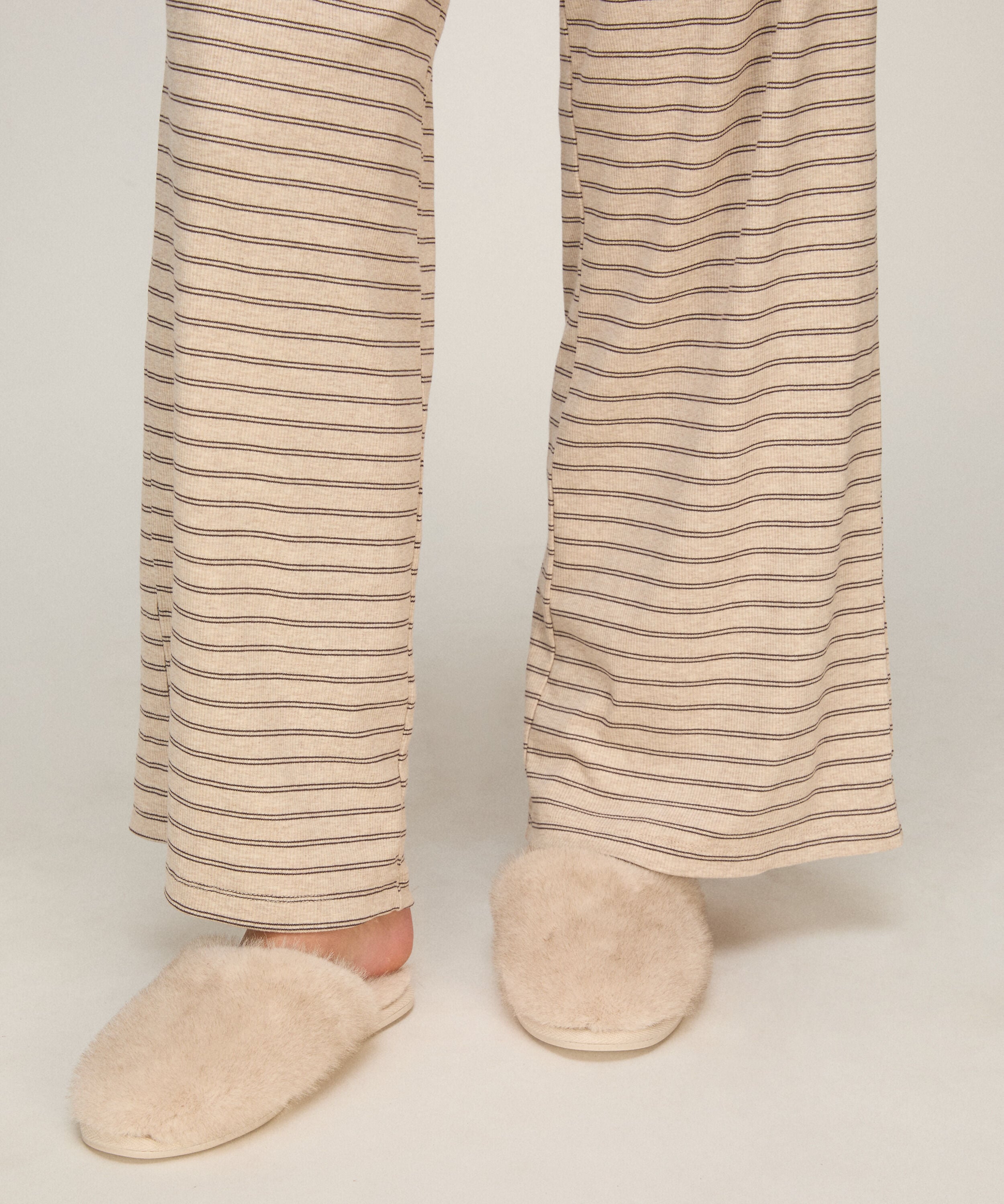 Hausschuhe Faux Fur
