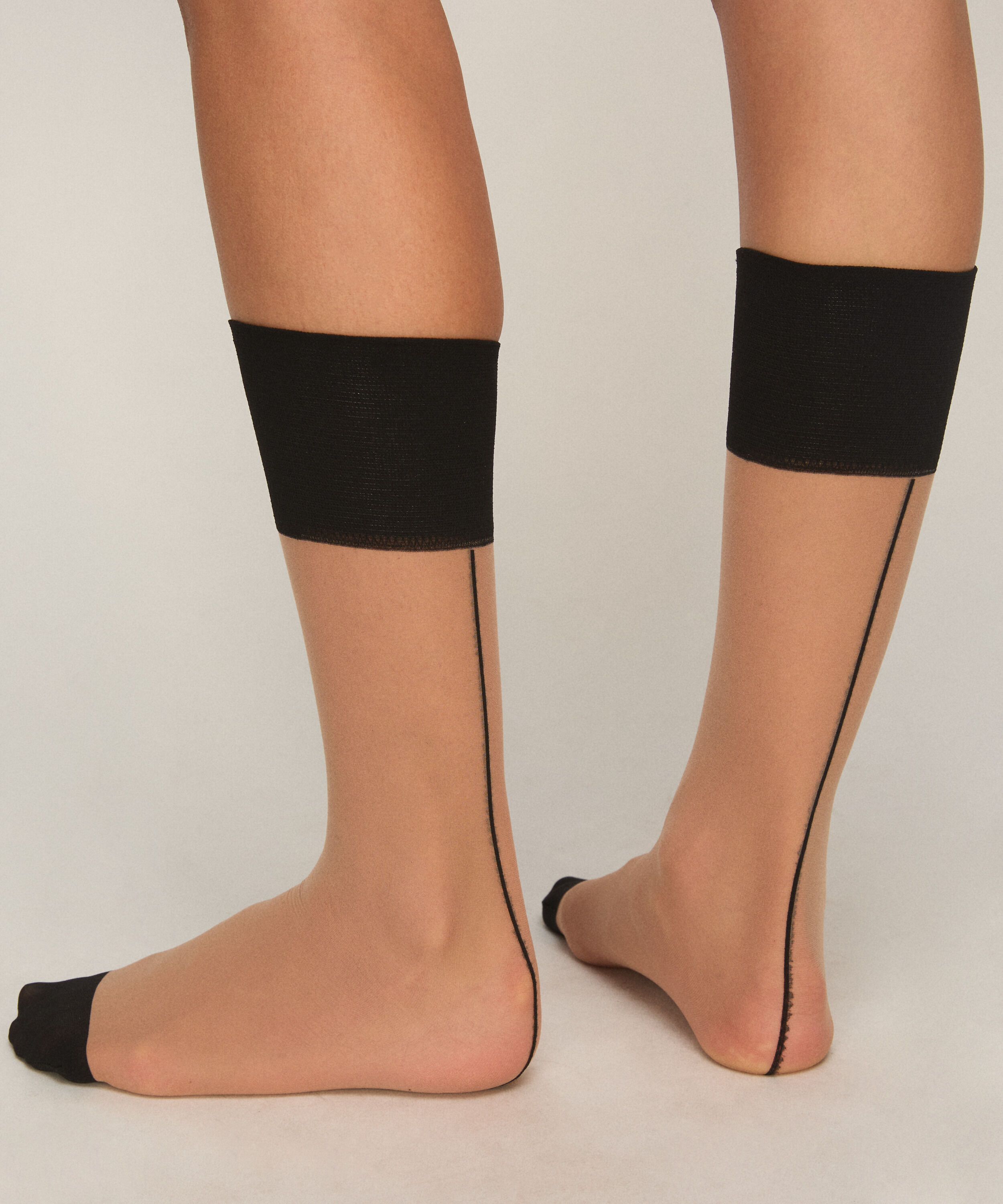Sheer Socken Back Seam