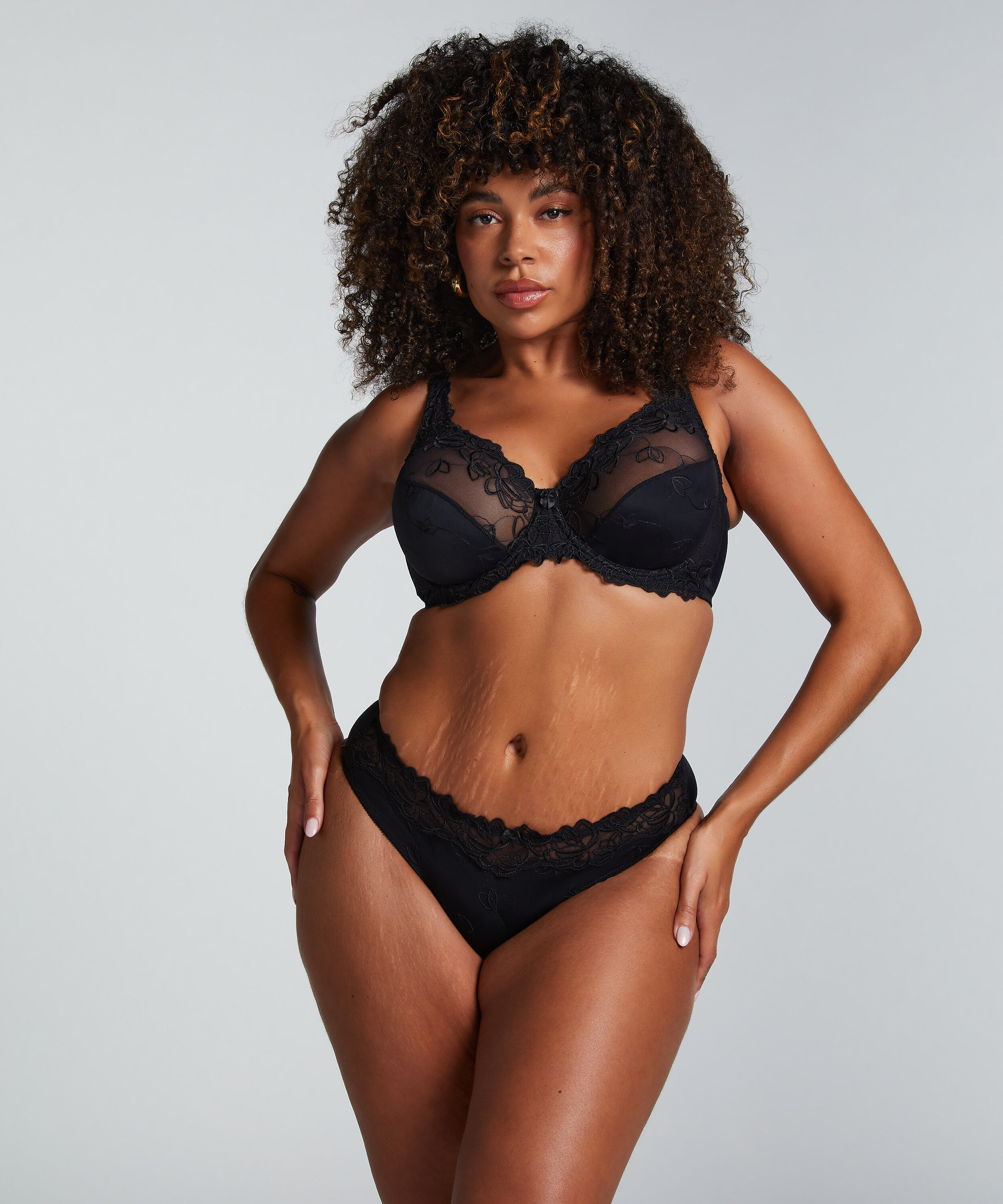 Boxerstring Diva, Schwarz