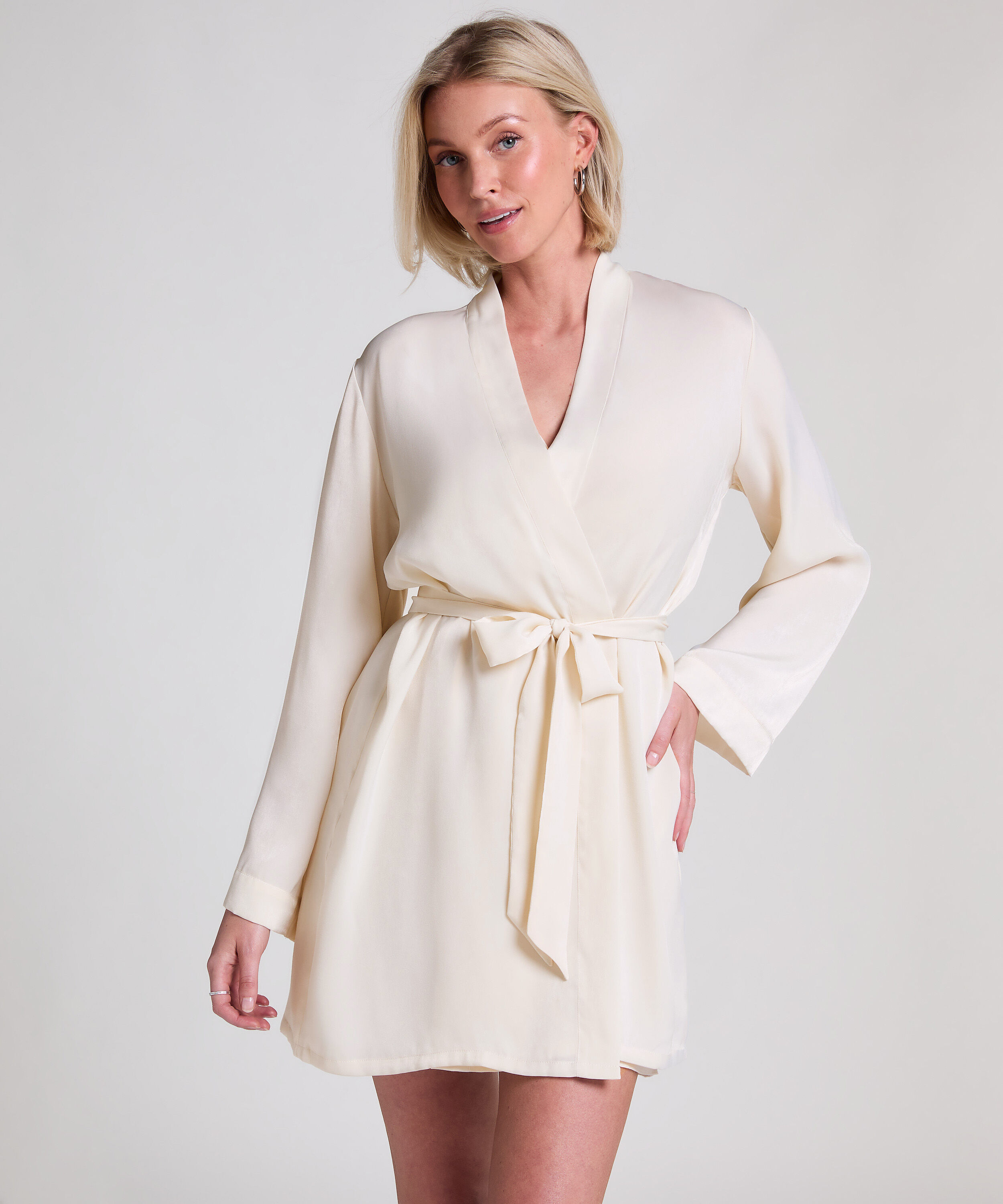 Kimono Satin, Weiß