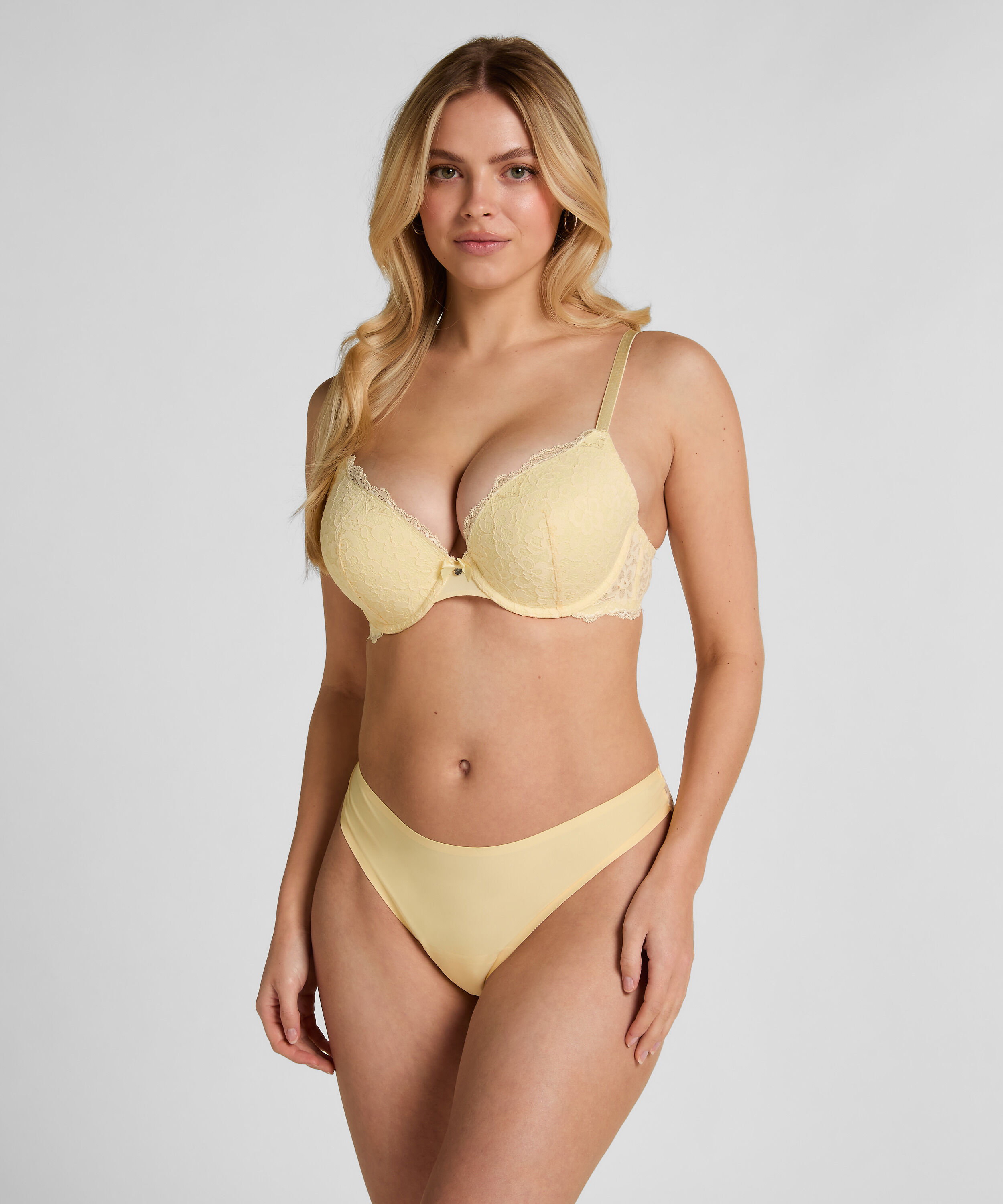 Invisible String Lace Back, Gelb