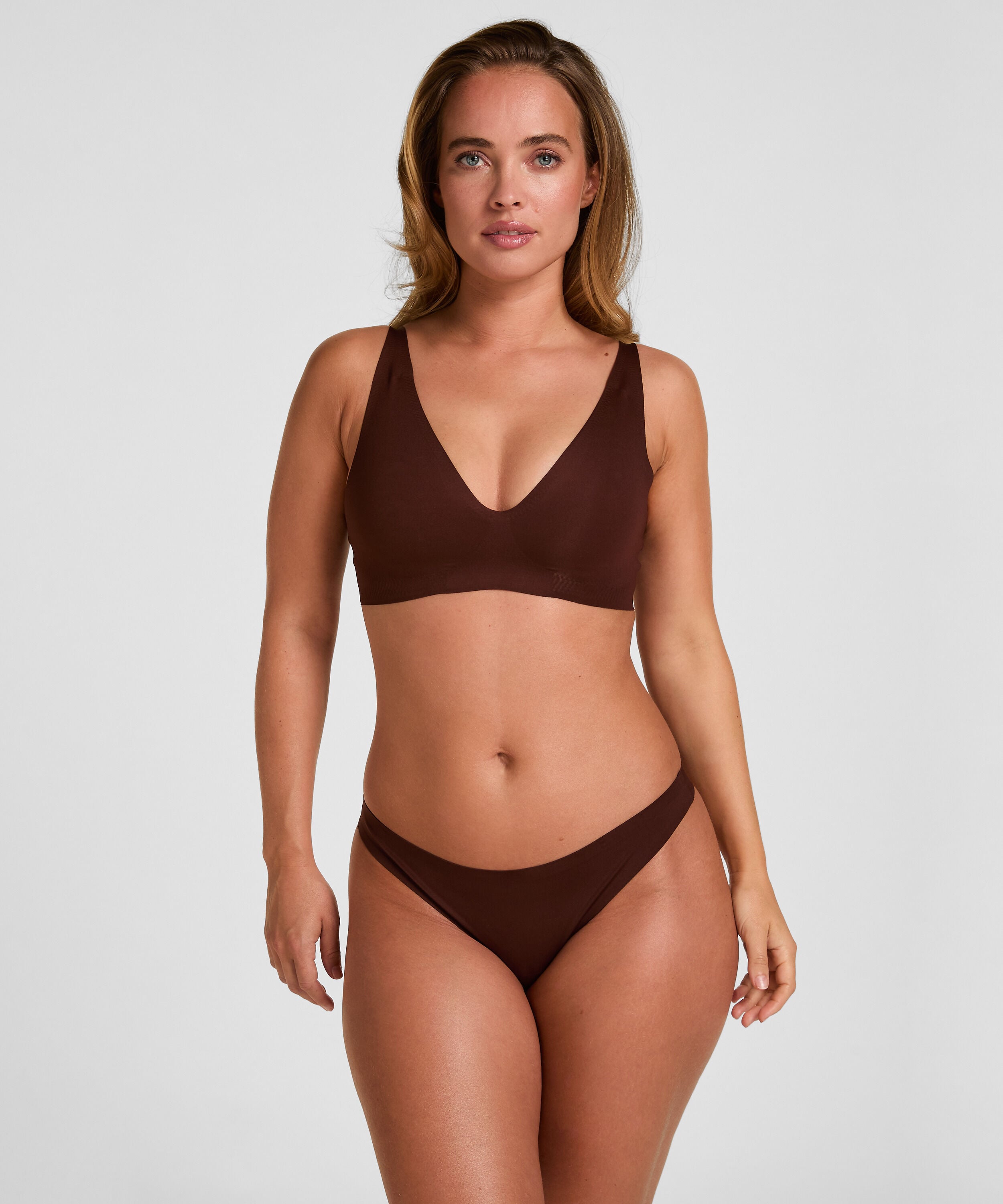 Super Comfort String, Braun