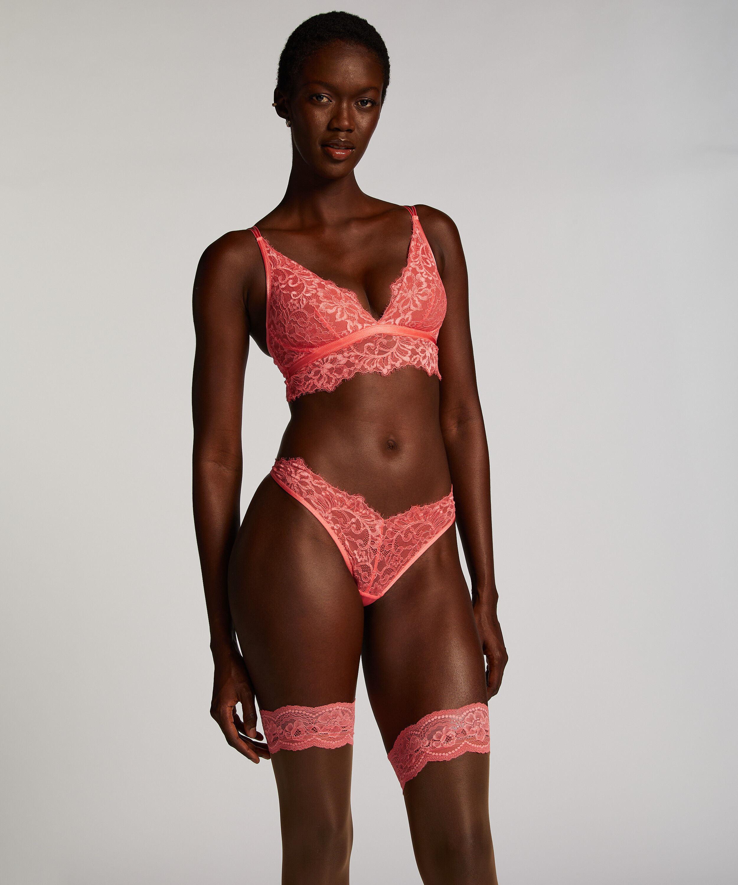 String Isabella, Rose String Isabella, Rose