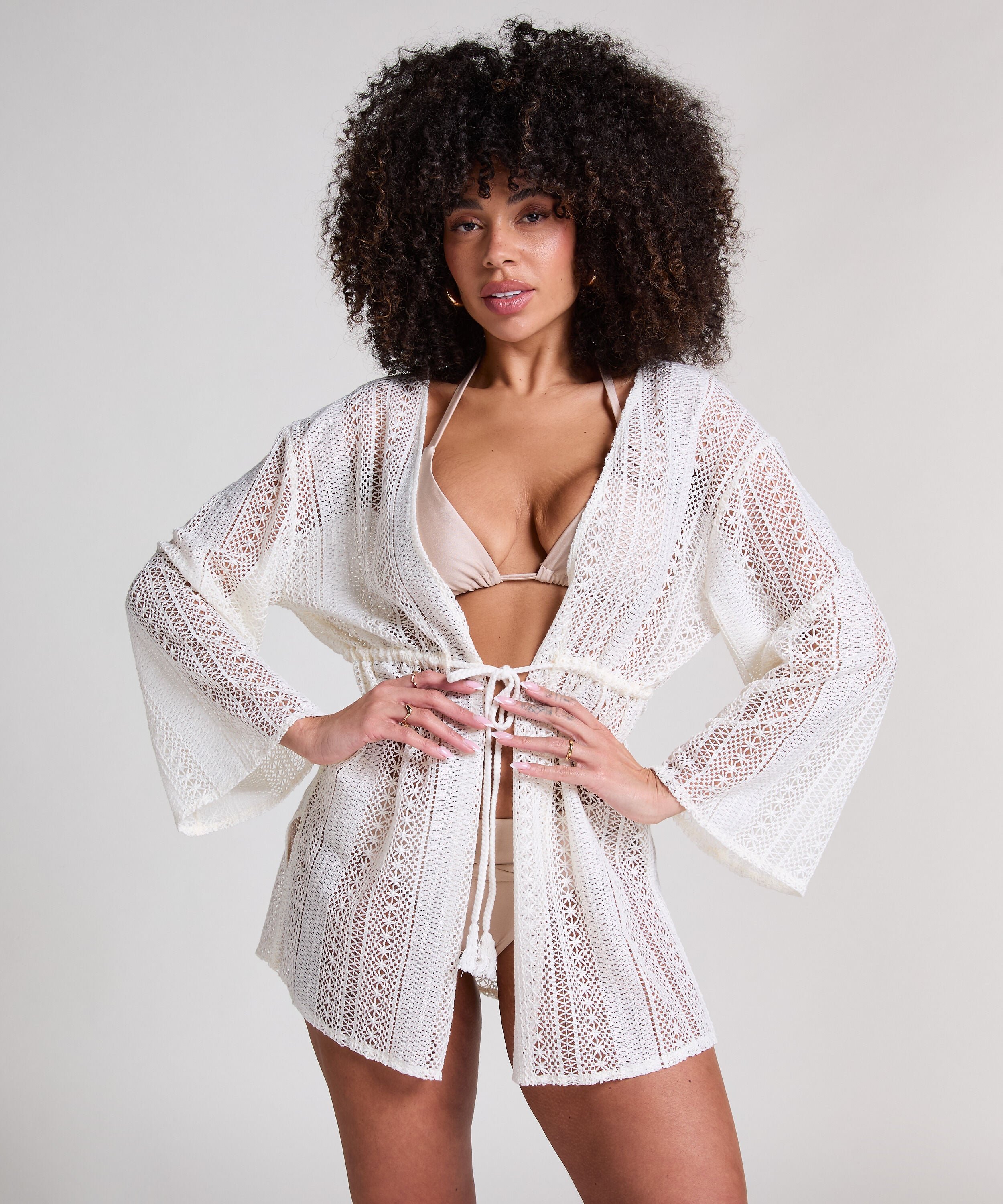 Gehäkelter Strand-Kaftan, Weiß