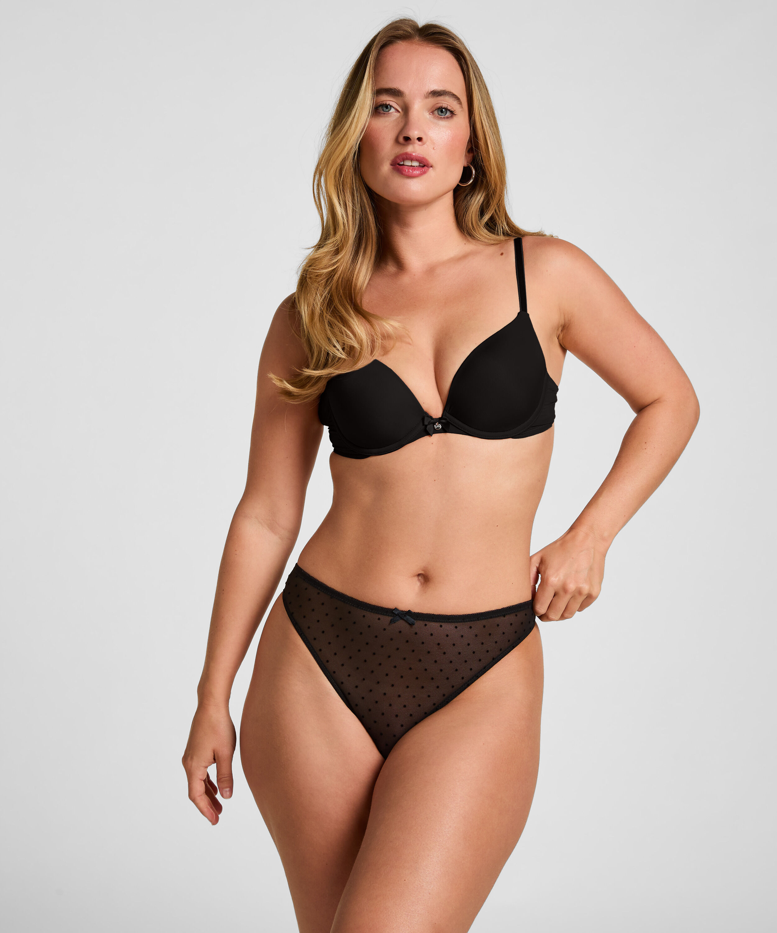 Hoch geschnittener String Frankie, Schwarz