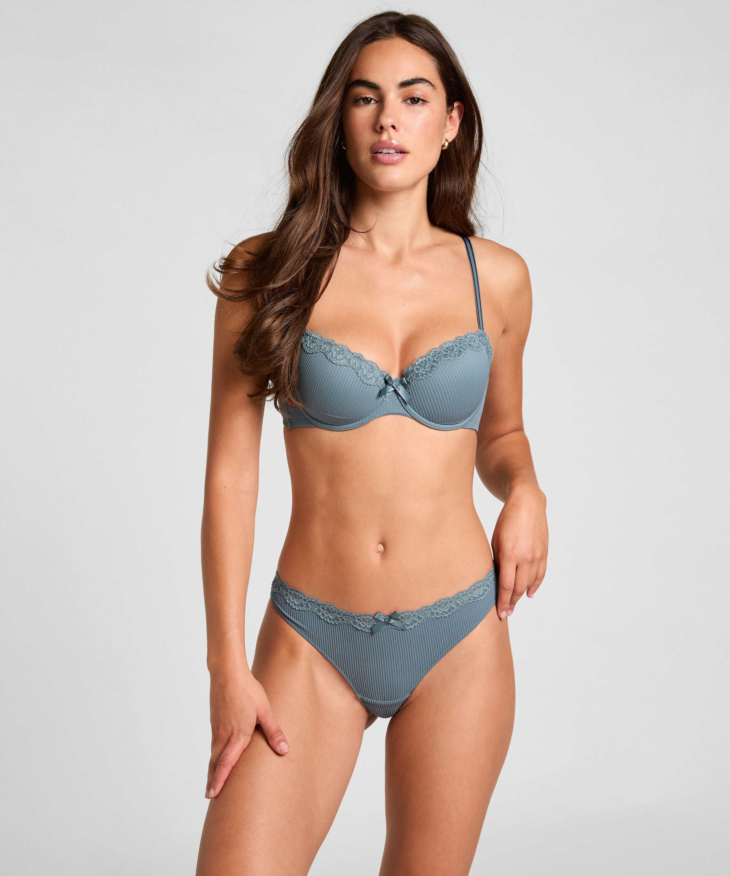 String Lola, Blau