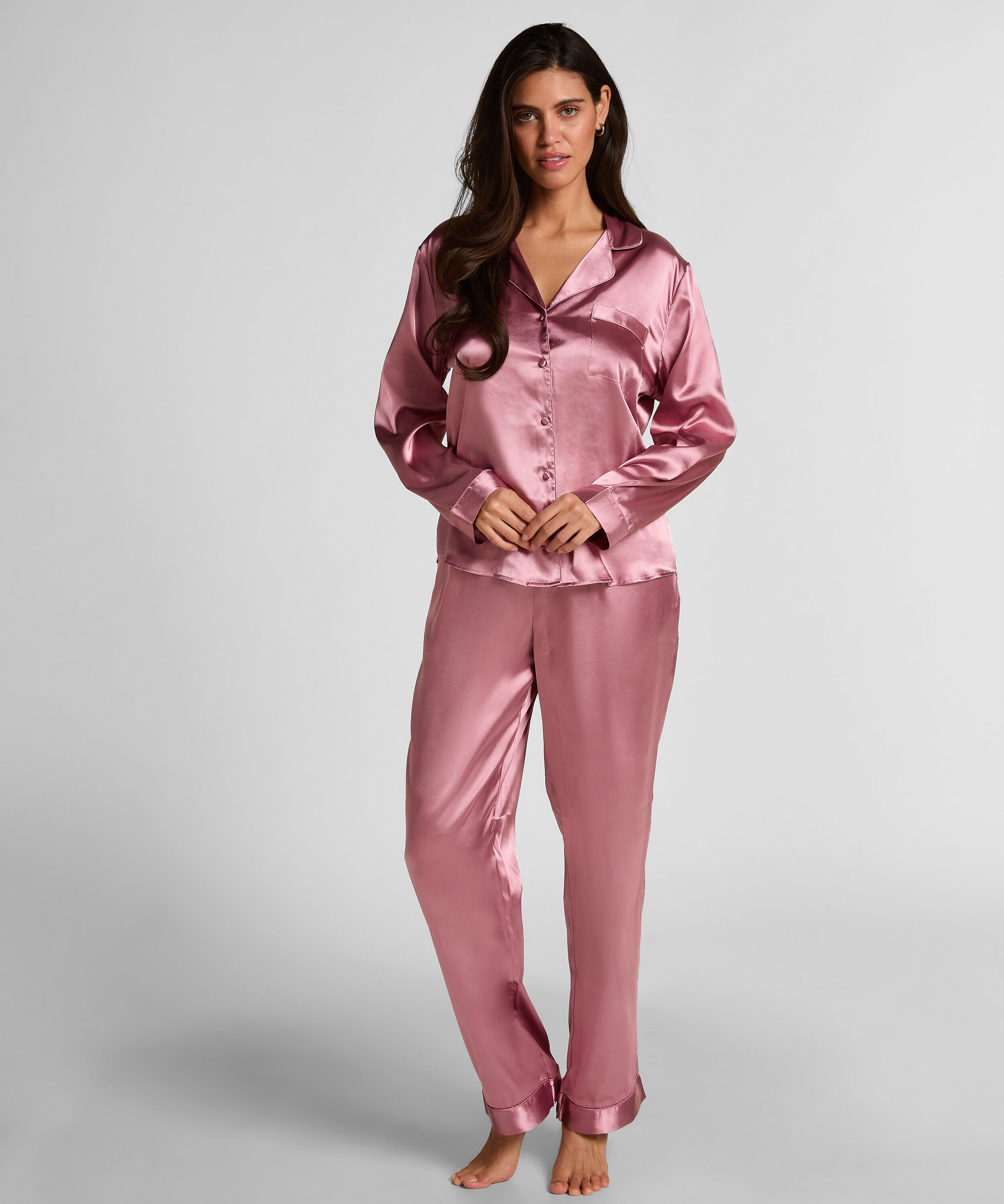 Pyjamaset aus glänzendem Satin, Rose