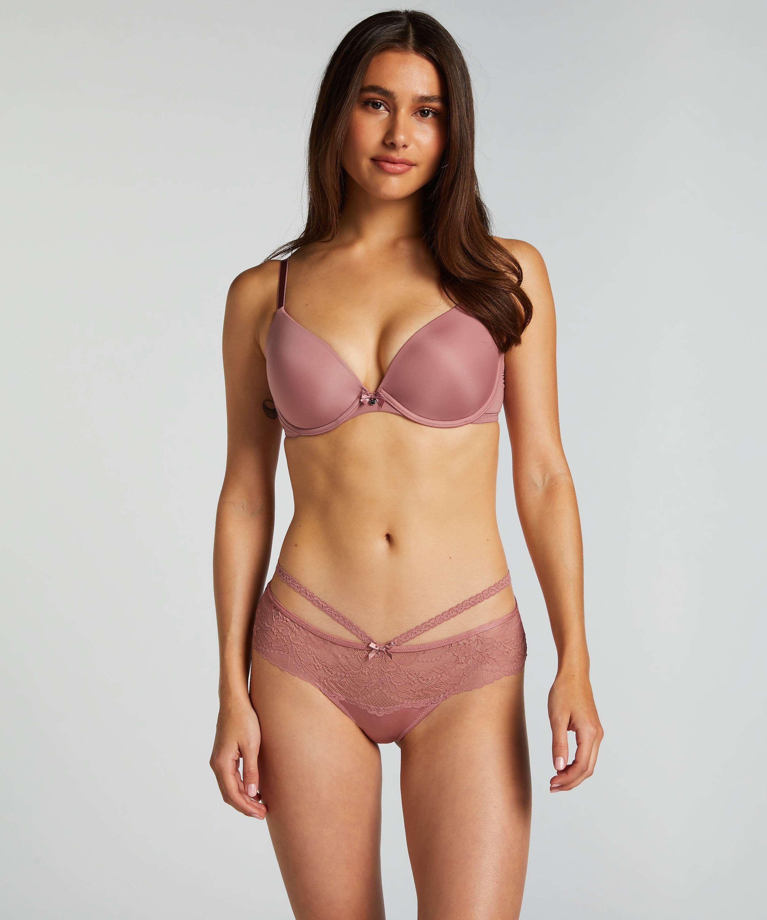 Boxertanga Francesa, Rose