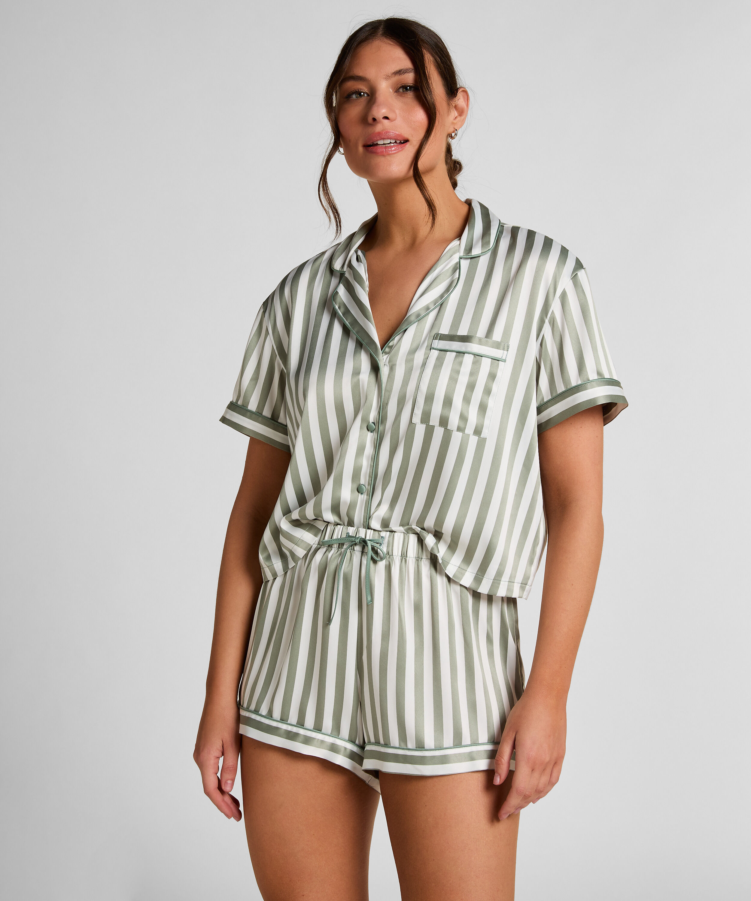 Satin-Pyjama-Set, Grün Satin-Pyjama-Set, Grün