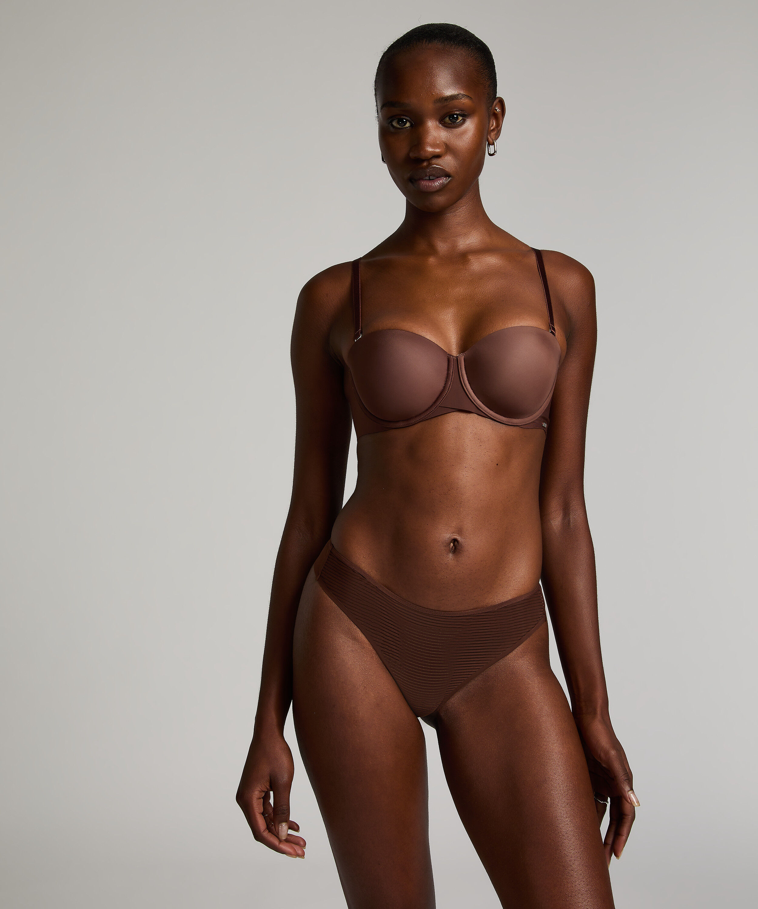 Invisible String Stripe Mesh, Braun