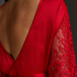 Kimono Jennifer, Rot