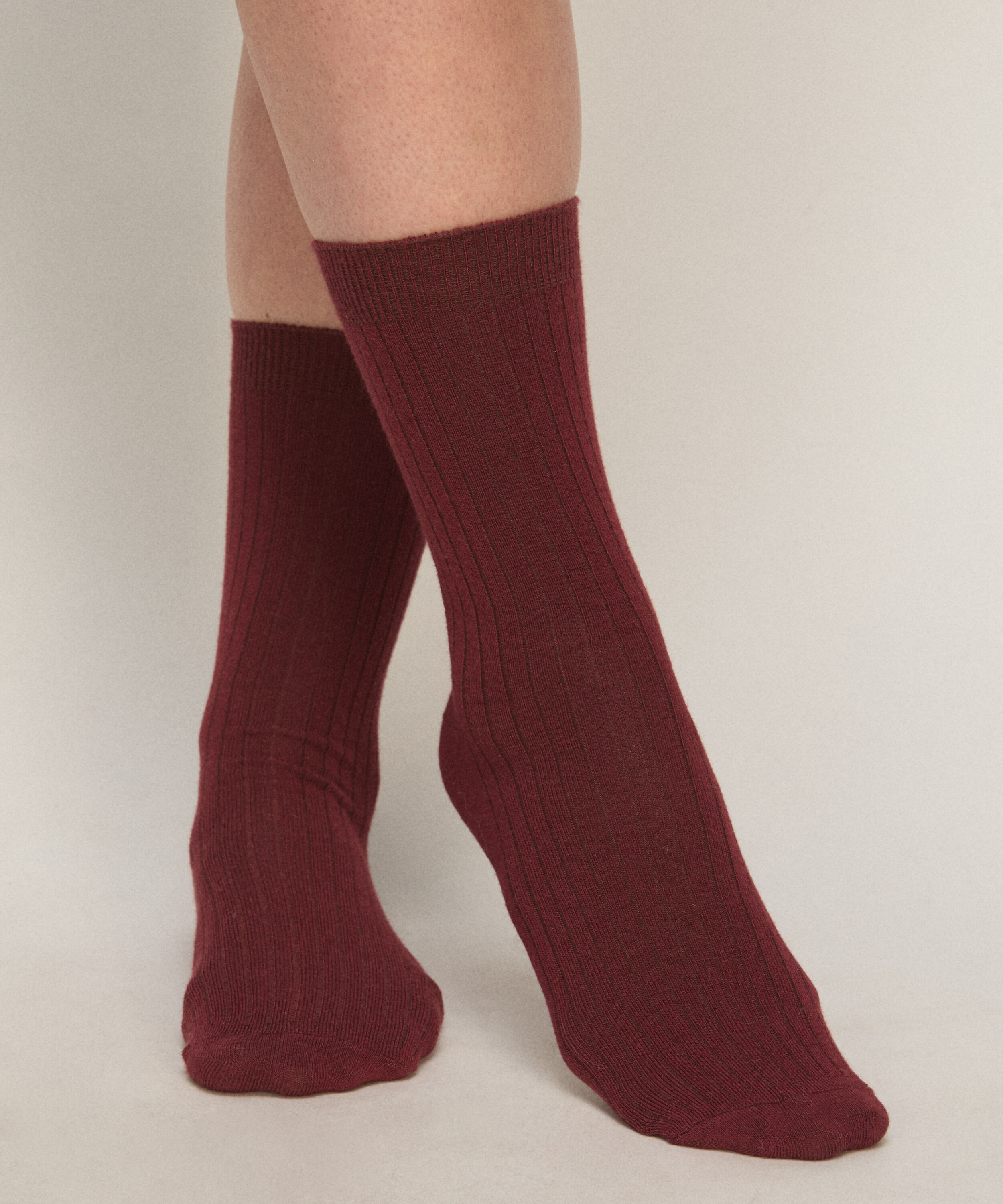 Cashmere Blend Ribbed Socks, Rot Cashmere Blend Ribbed Socks, Rot