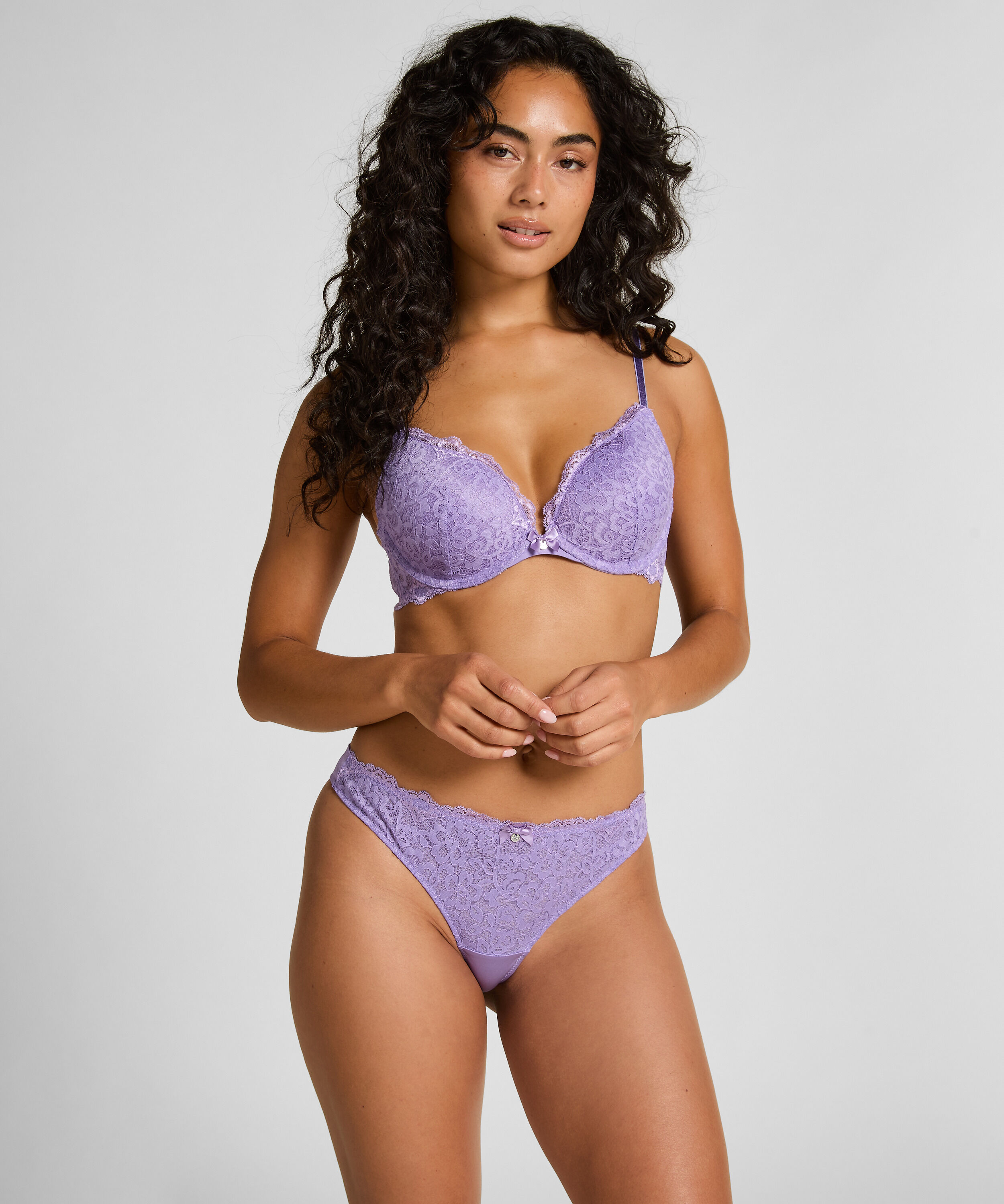 String Marine, Lila
