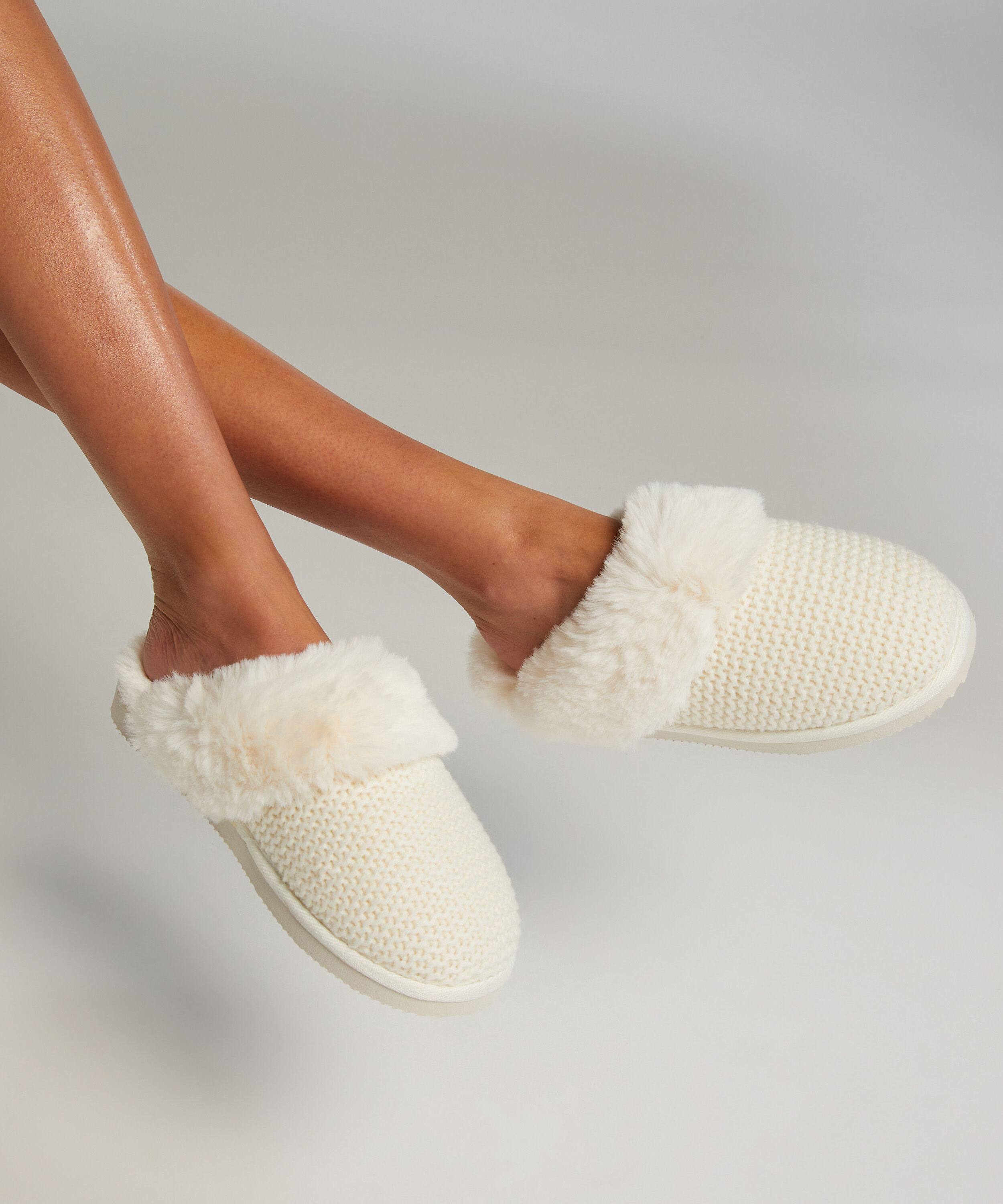 Teddy Pantoffel, Weiß