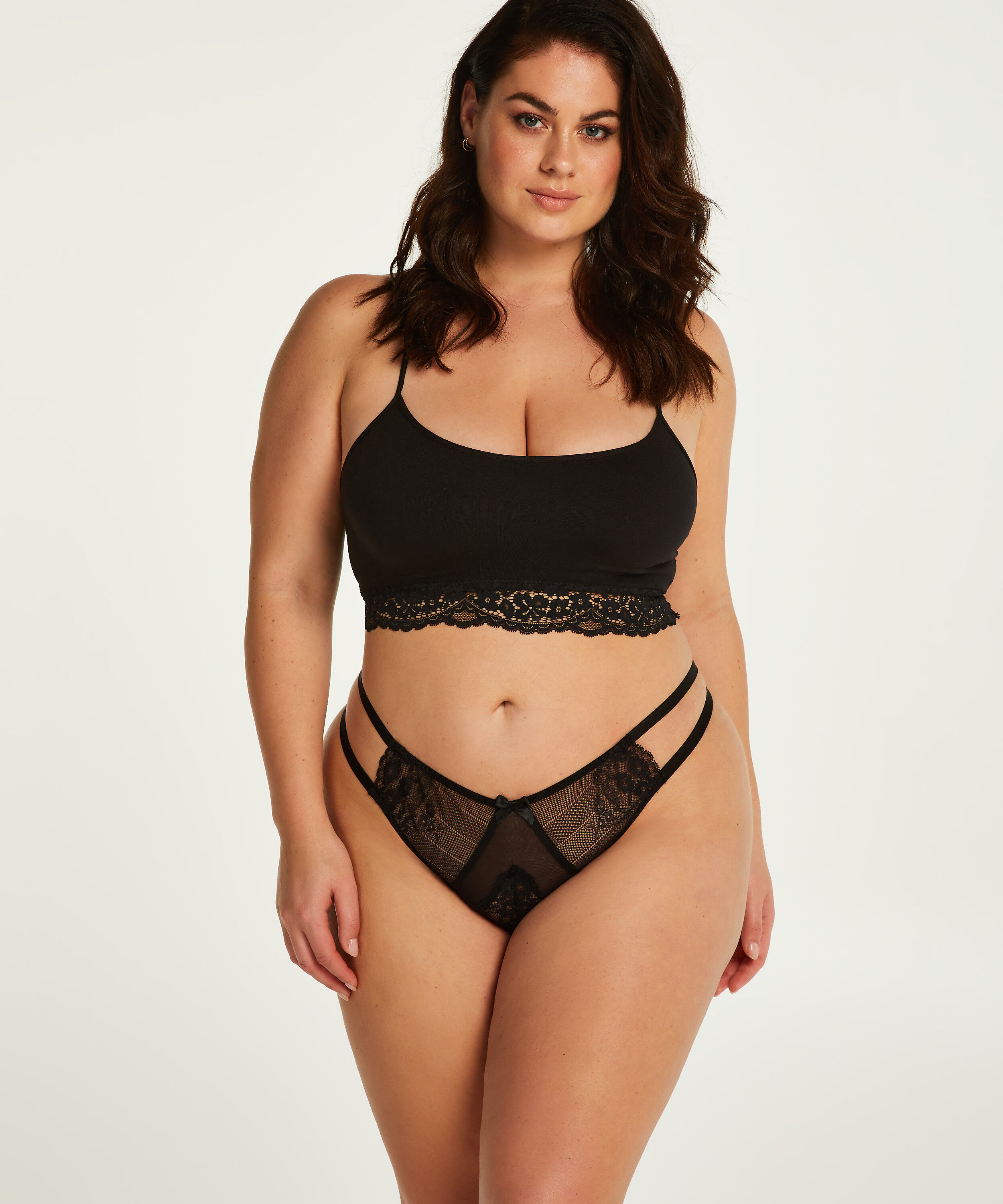 String Maarya Curvy, Schwarz String Maarya Curvy, Schwarz
