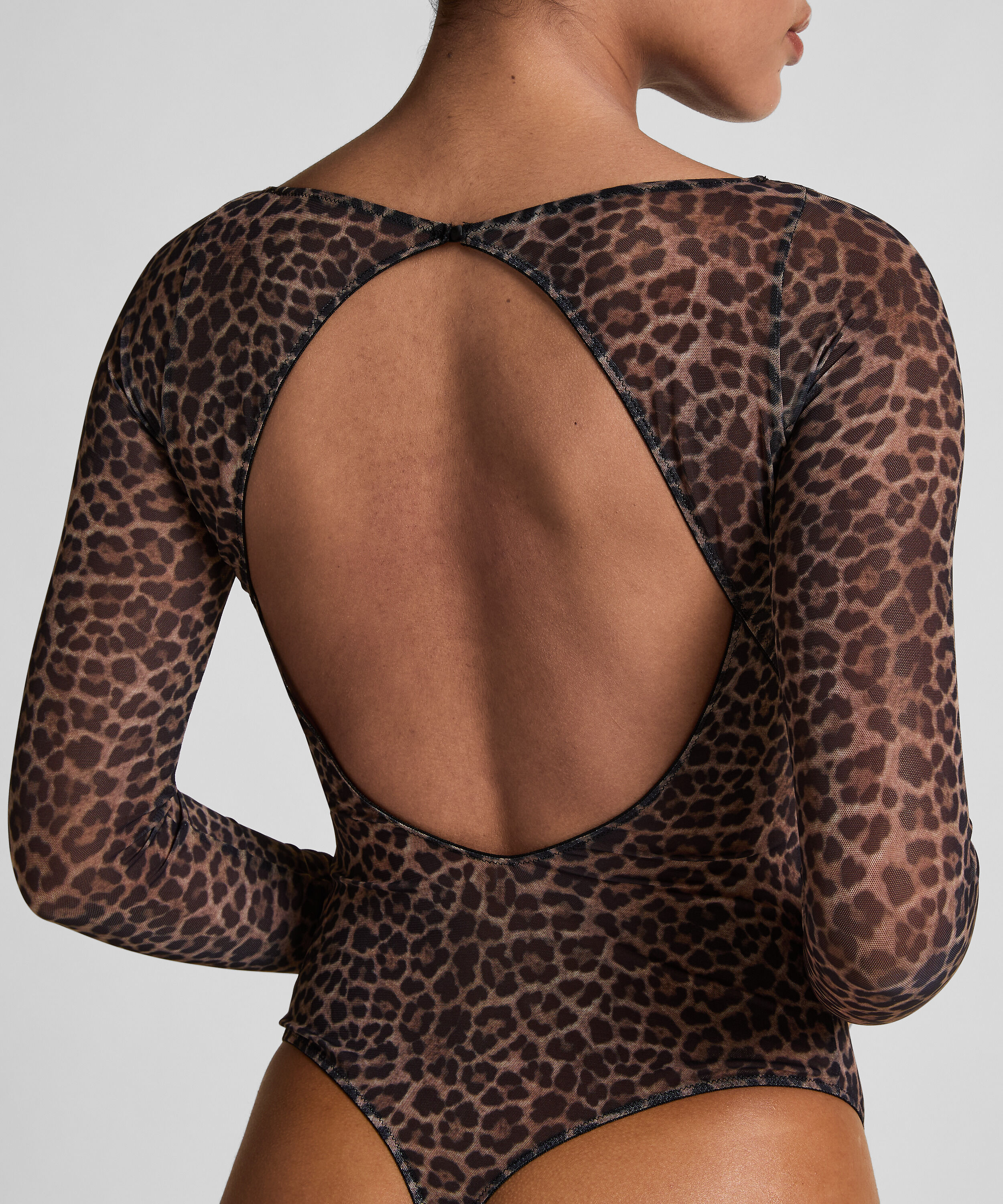Leopard-Langarmbody Tara