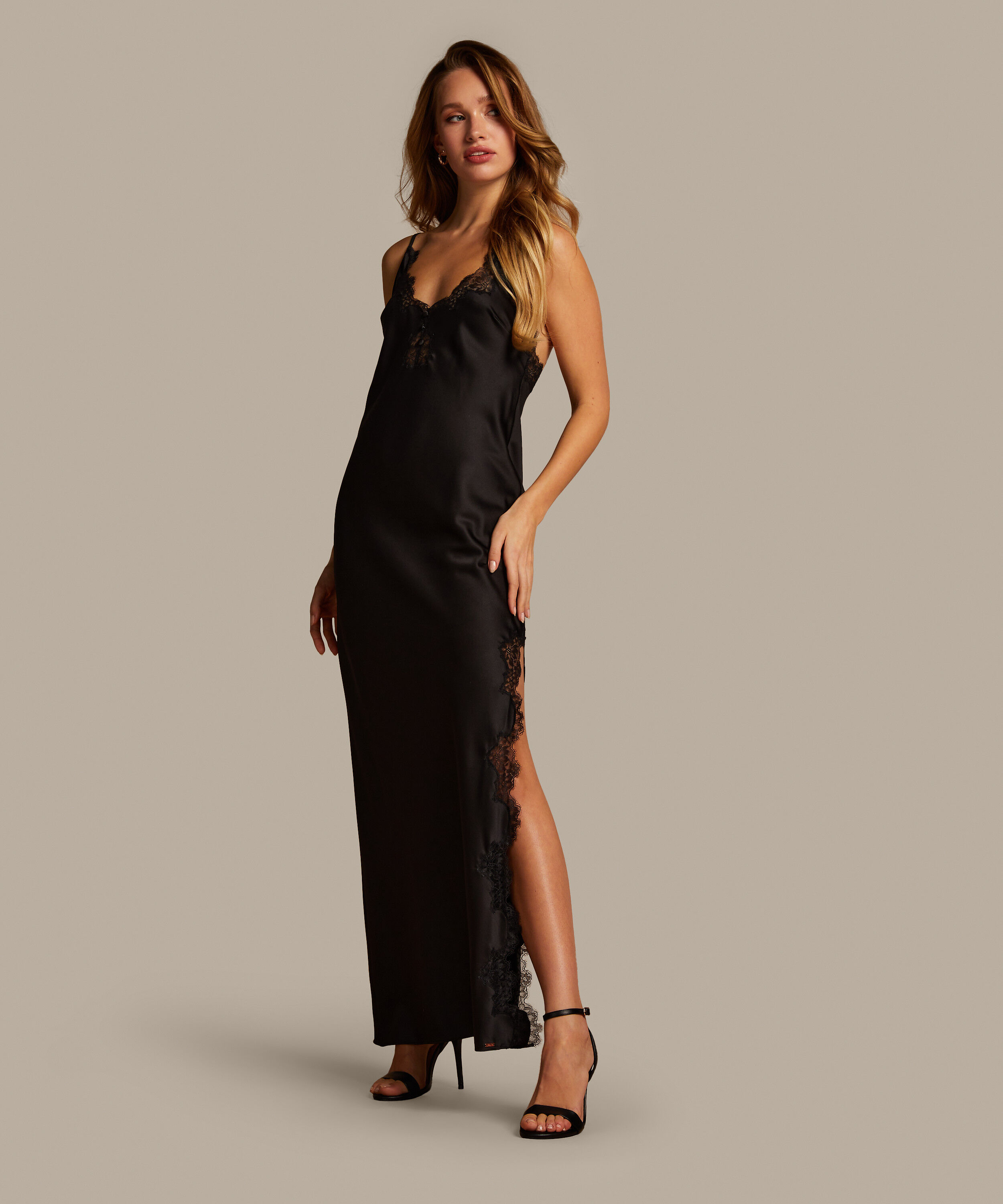 Slipdress aus Satin, Schwarz