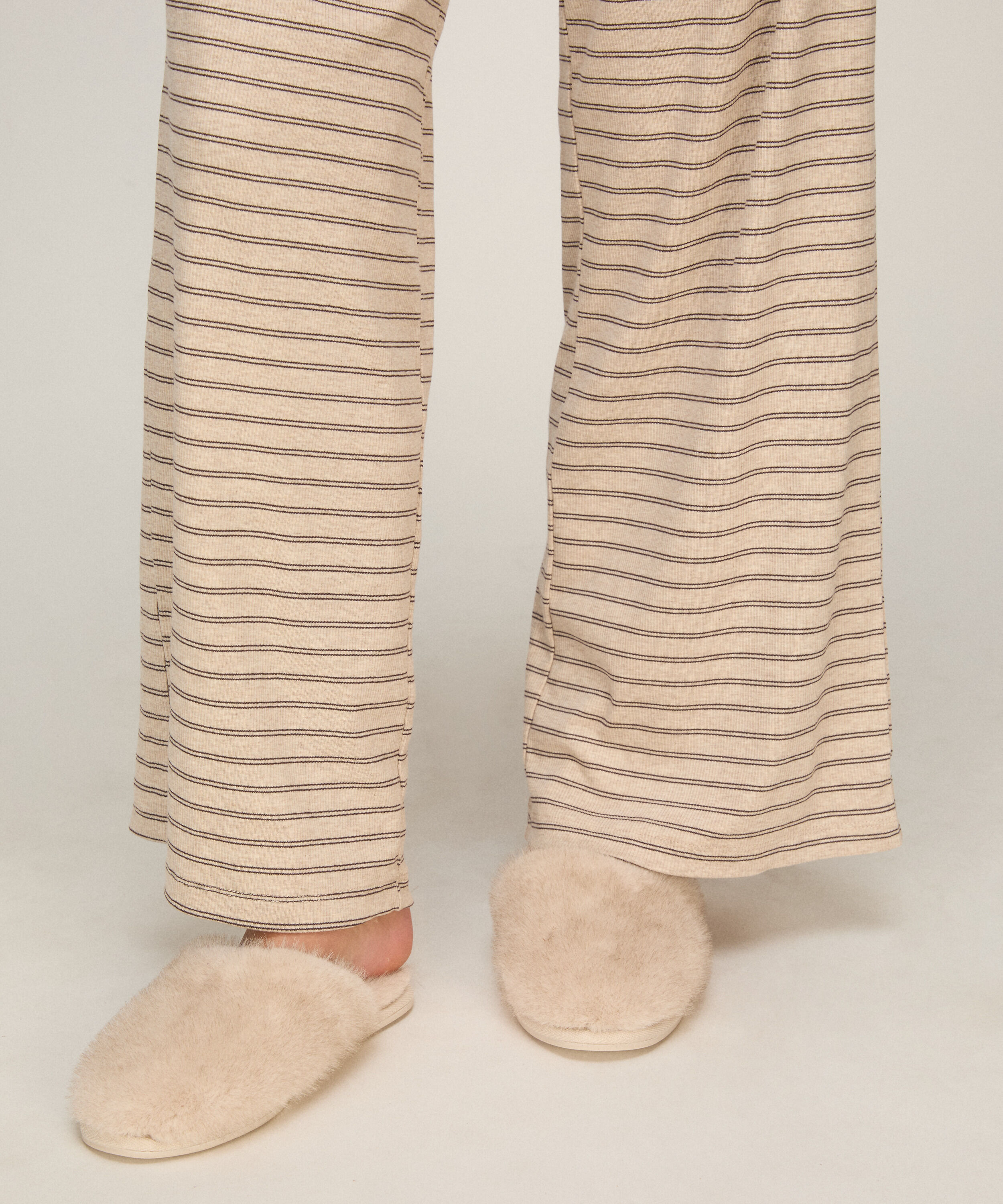 Hausschuhe Faux Fur, Grau