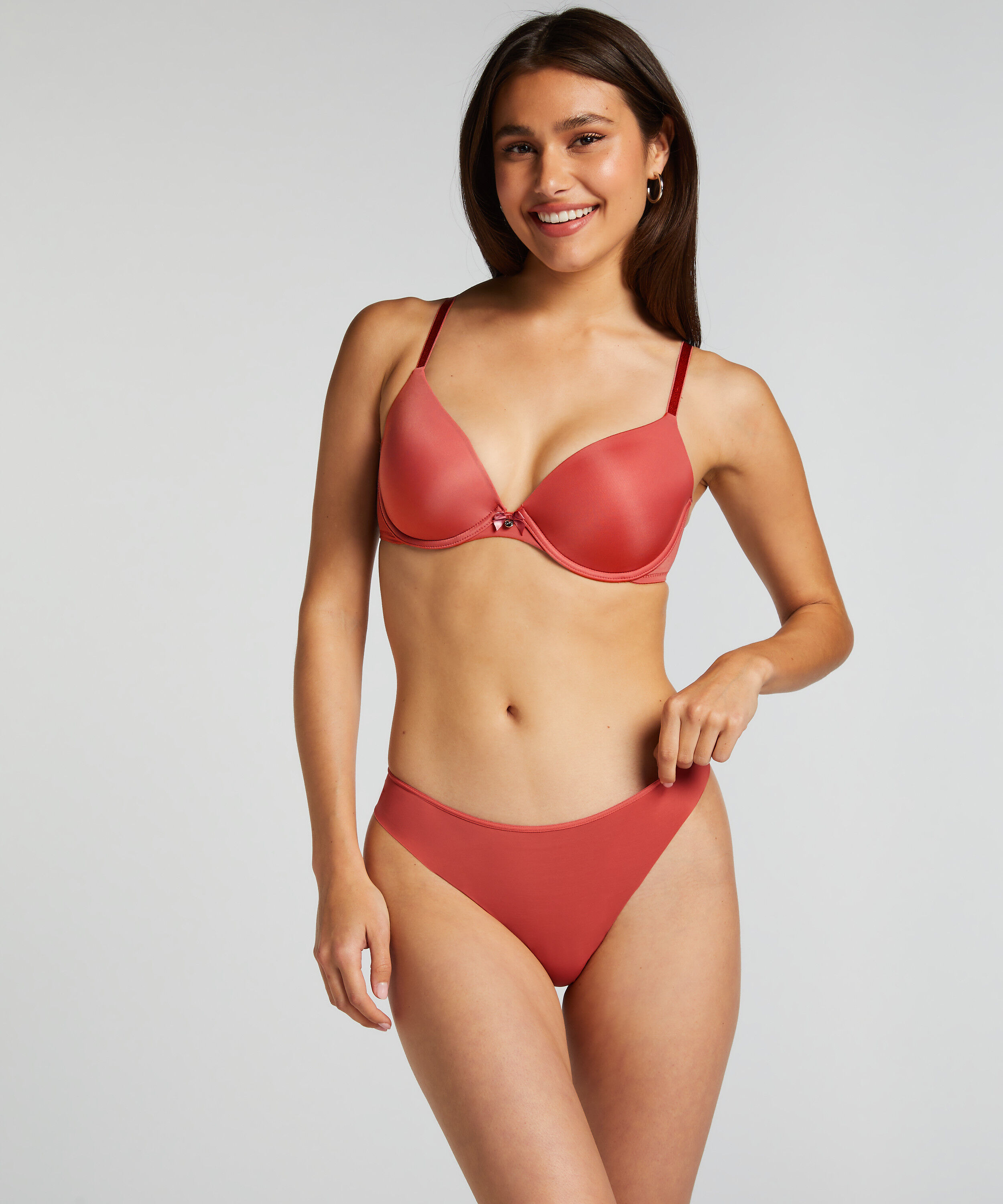 Invisible String Lace Back, Rot