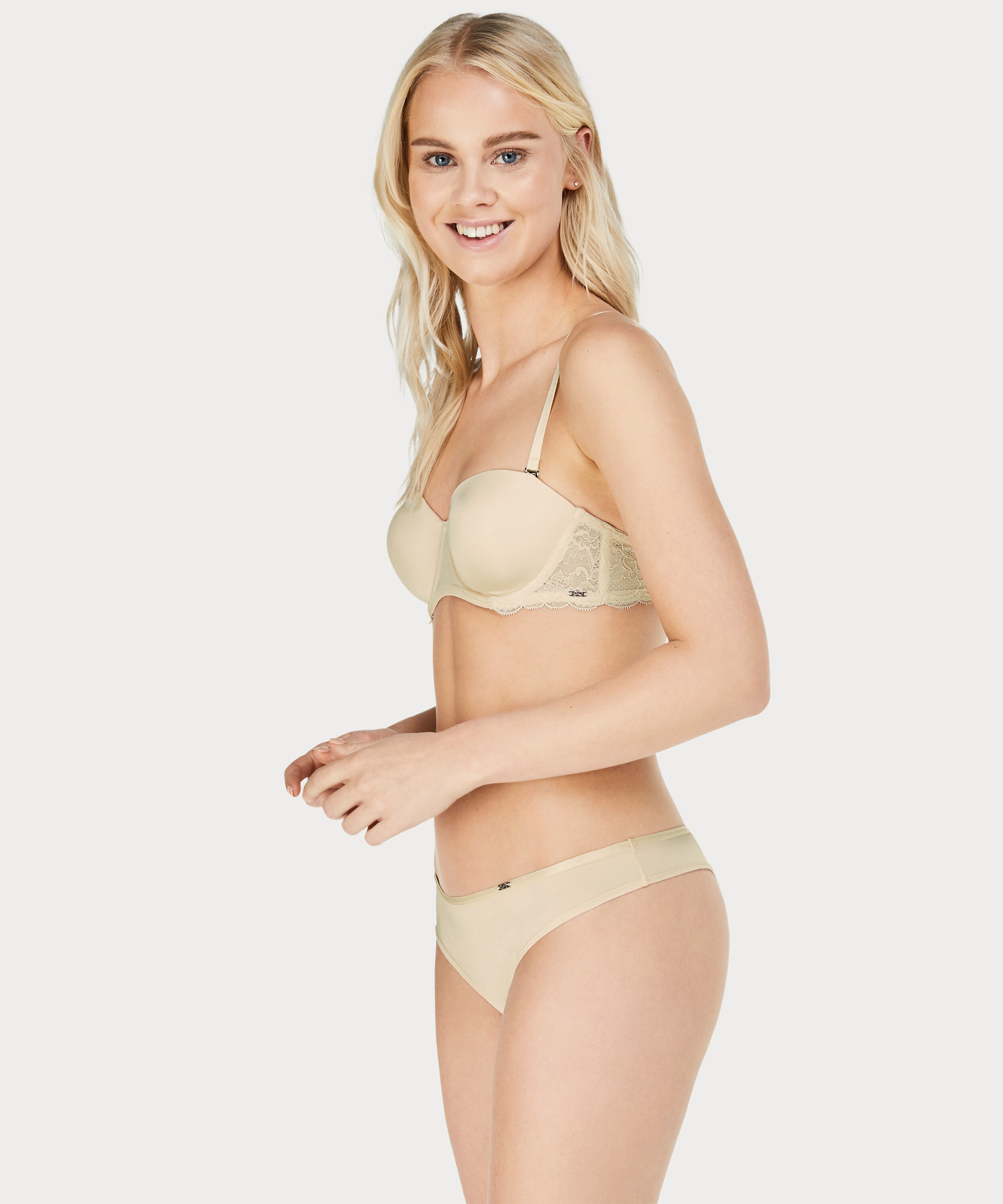 String Angie, Rose String Angie, Rose