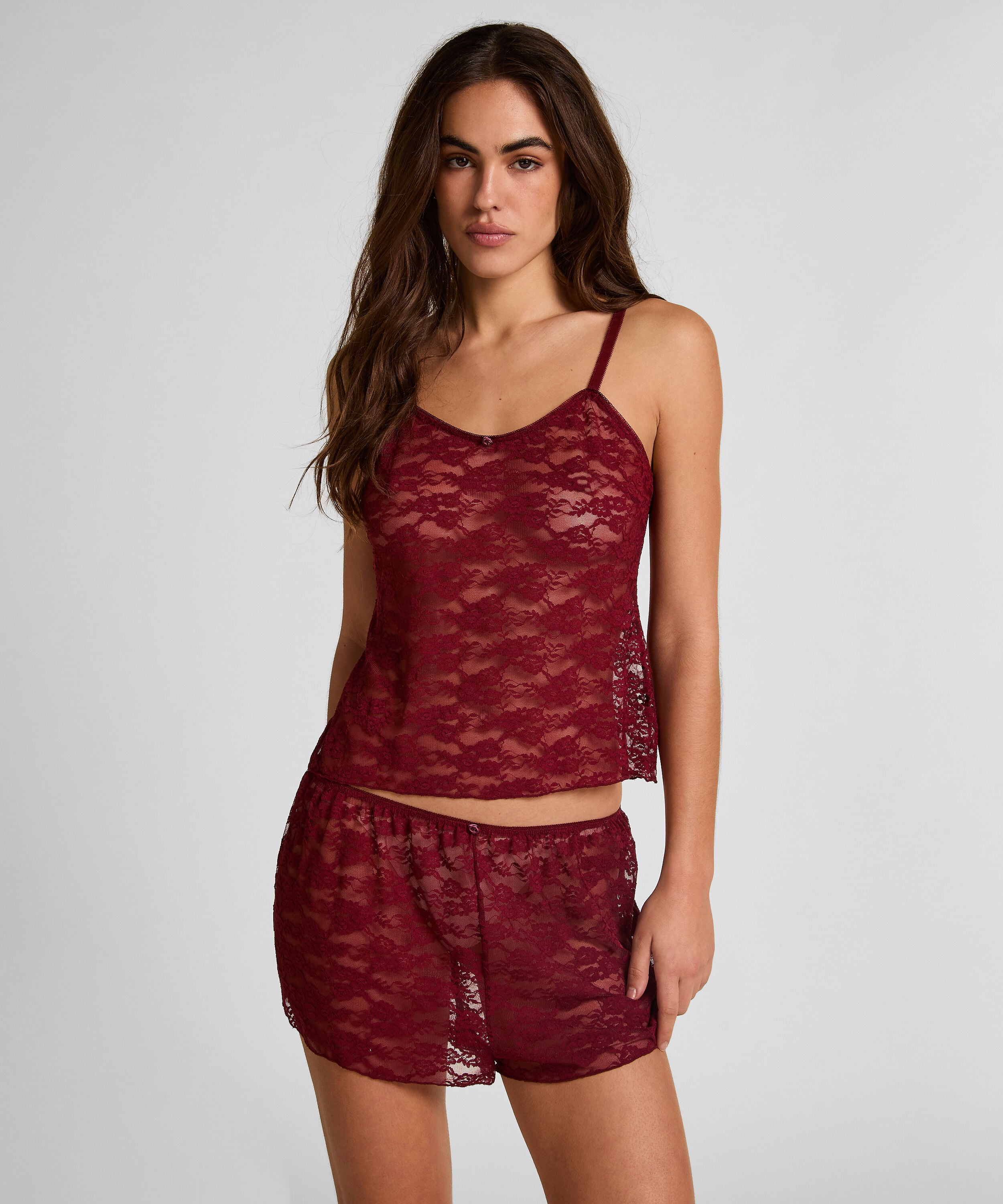 Shorts aus Allover-Spitze, Rot
