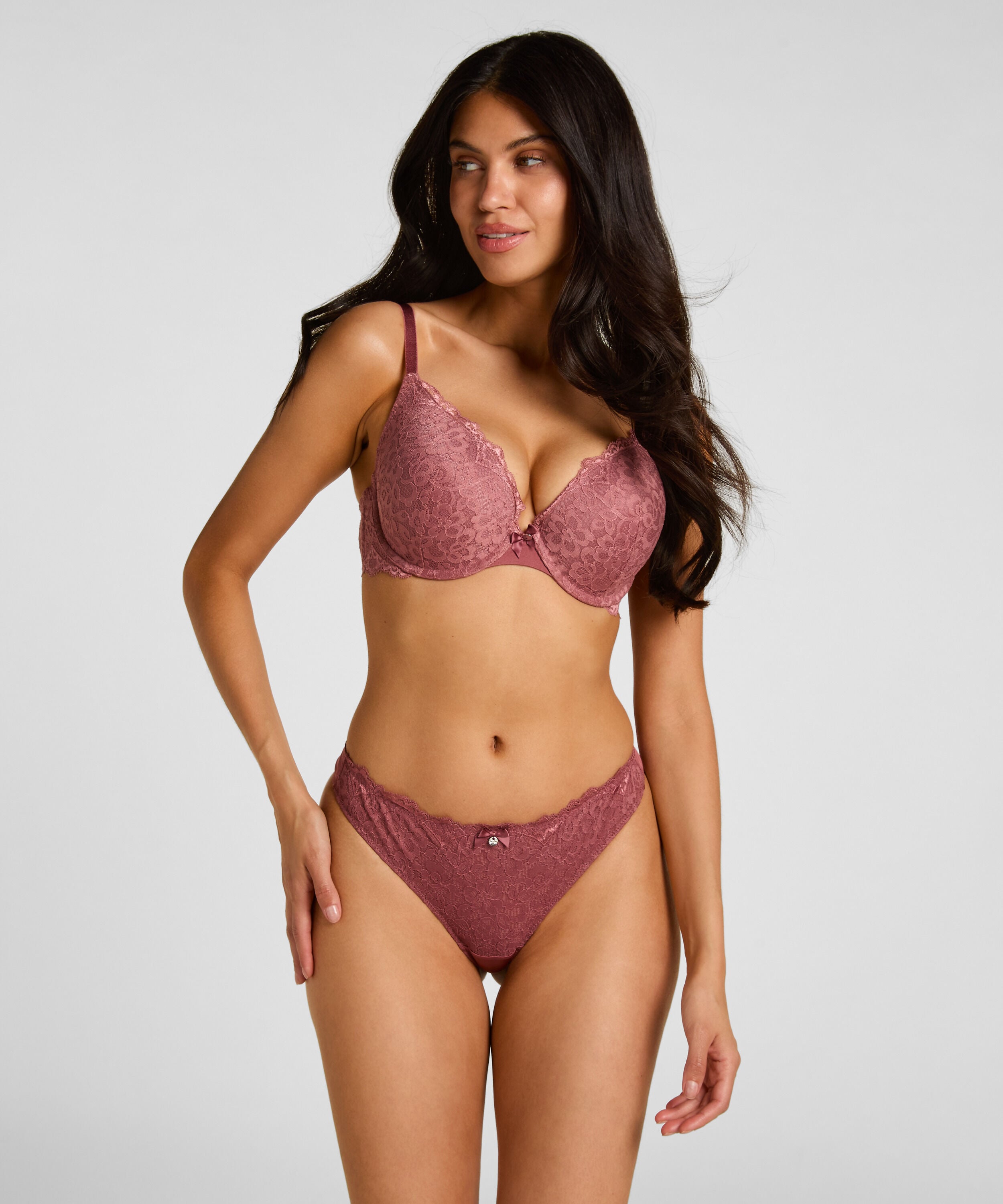 String Marine, Lila