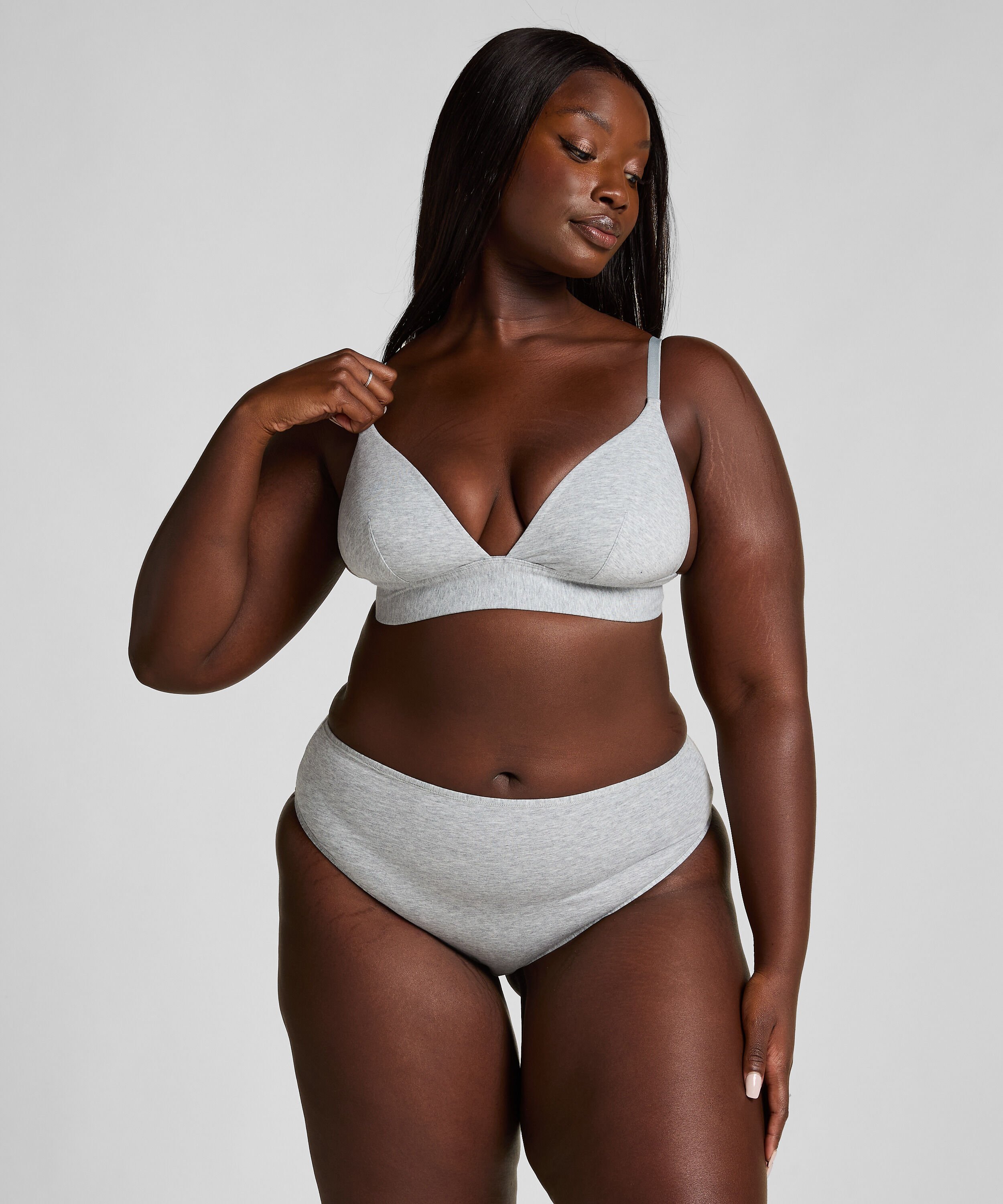 Brazilian mit hohem Beinausschnitt