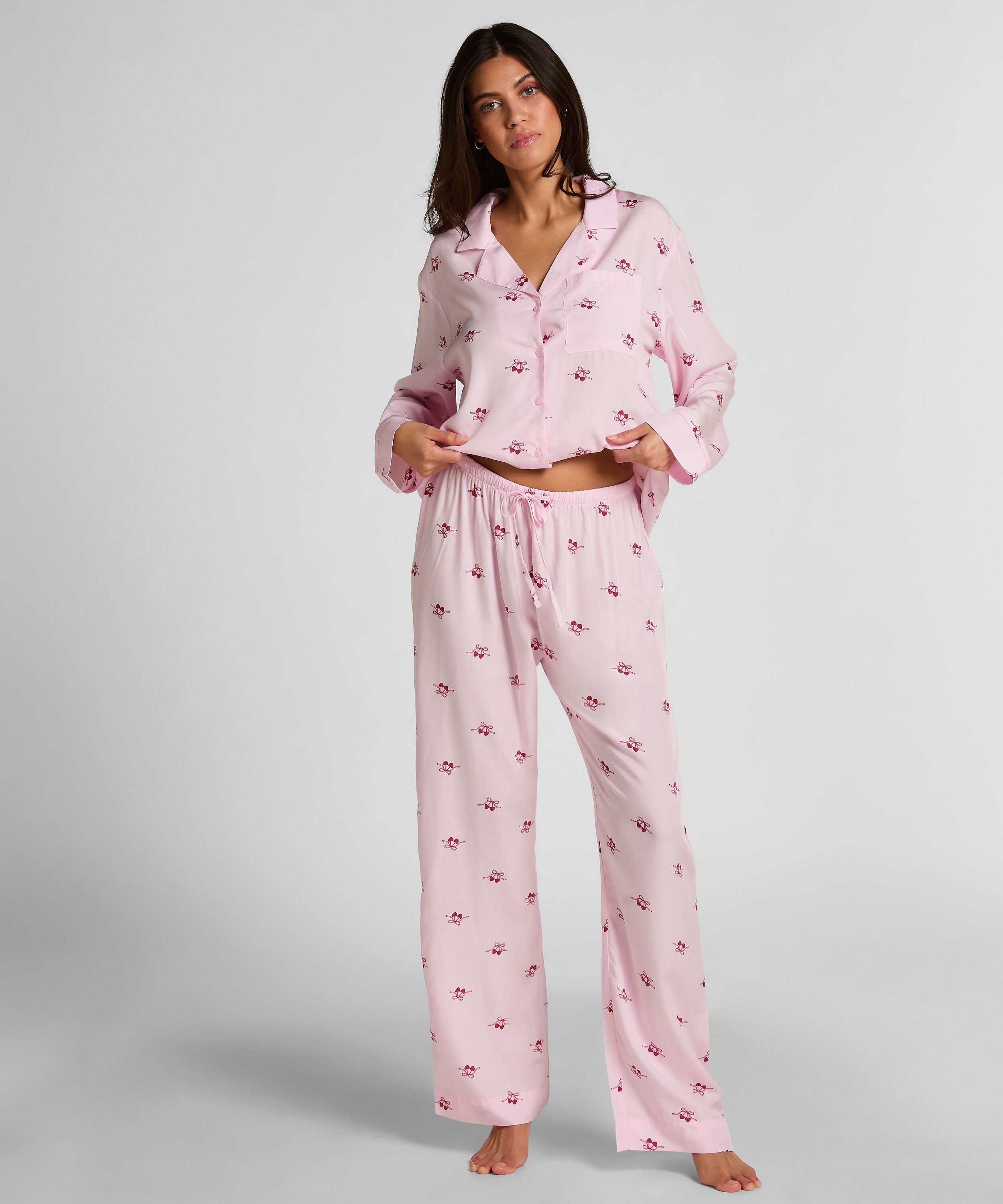 Gewebte Hose mit Kirschen, Rose