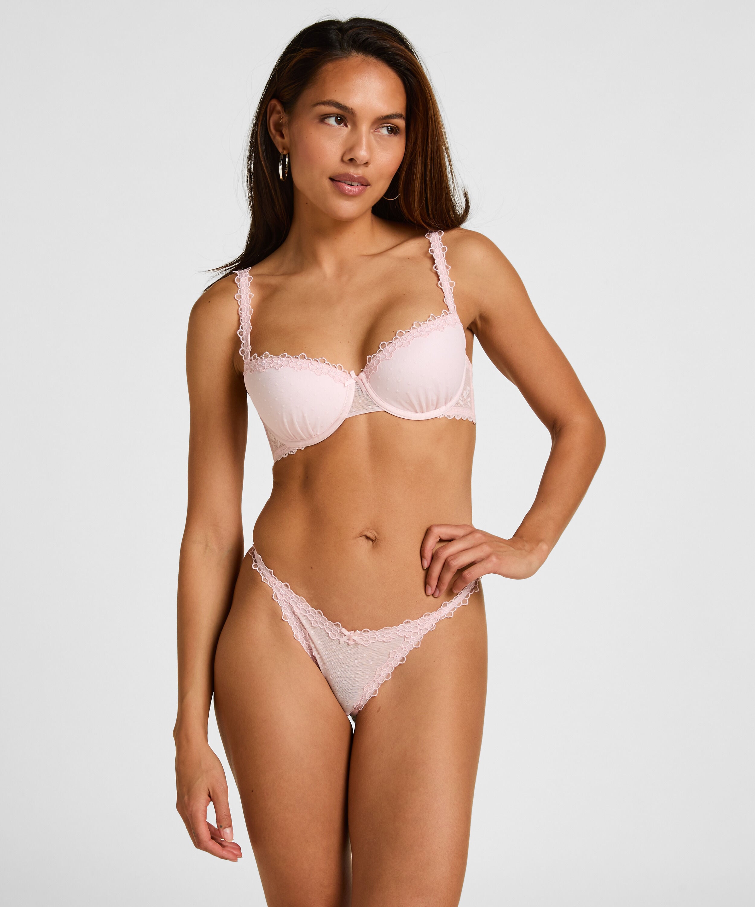 String Eleanora