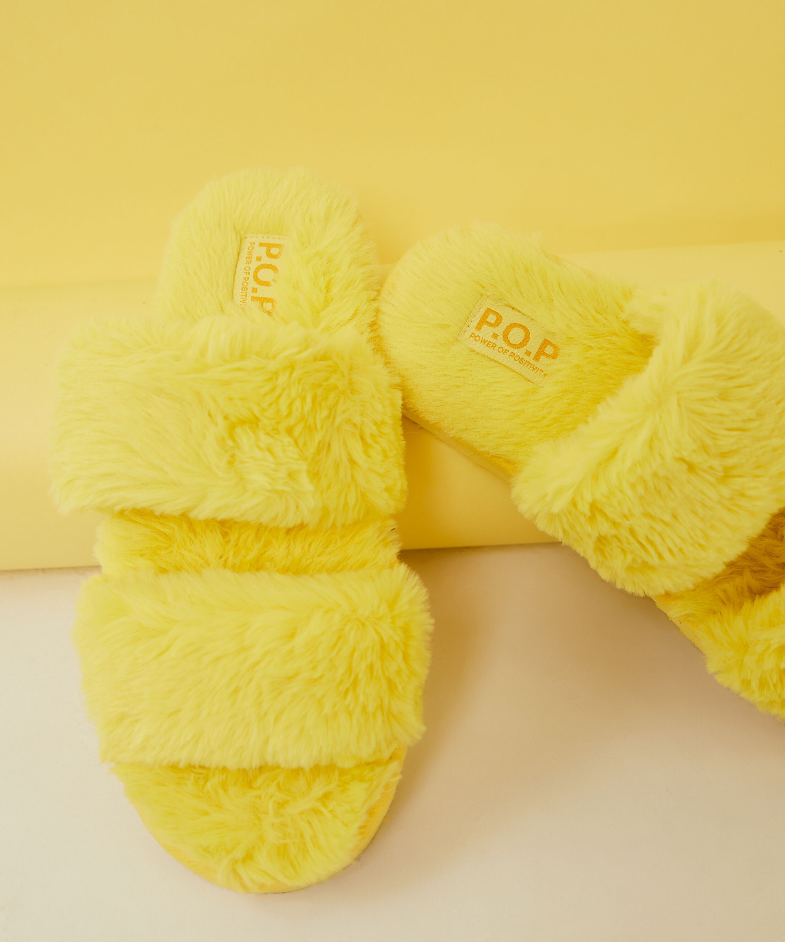 Pantoffeln Hausschuhe Snuggle Me, Gelb